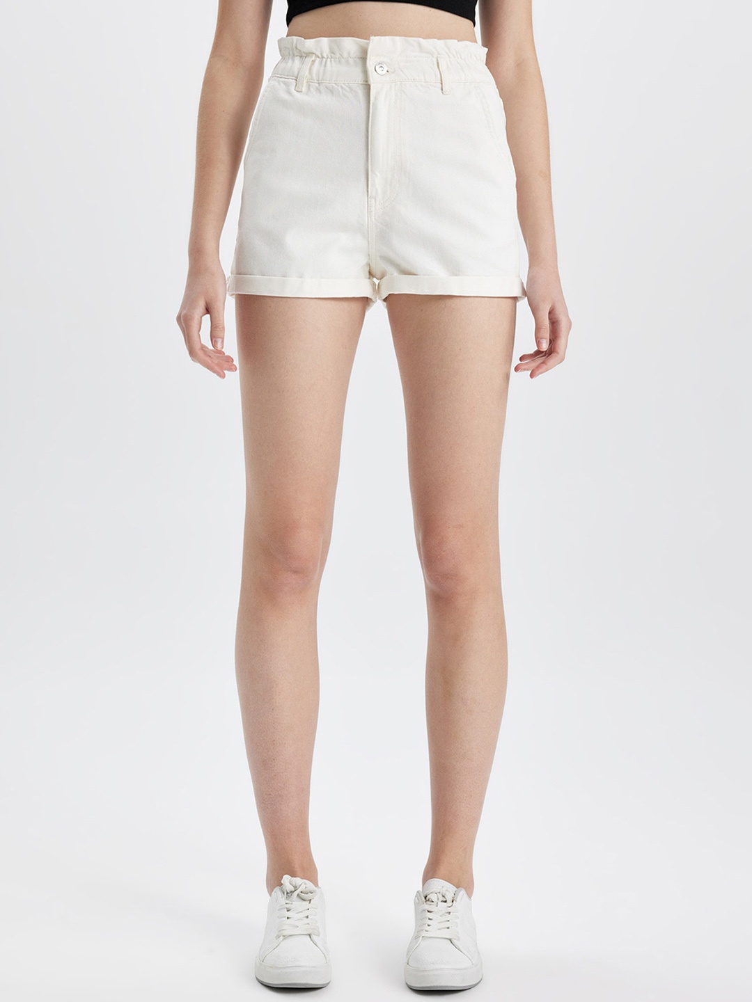 

DeFacto Women Mid-Rise Pure Cotton Shorts, White