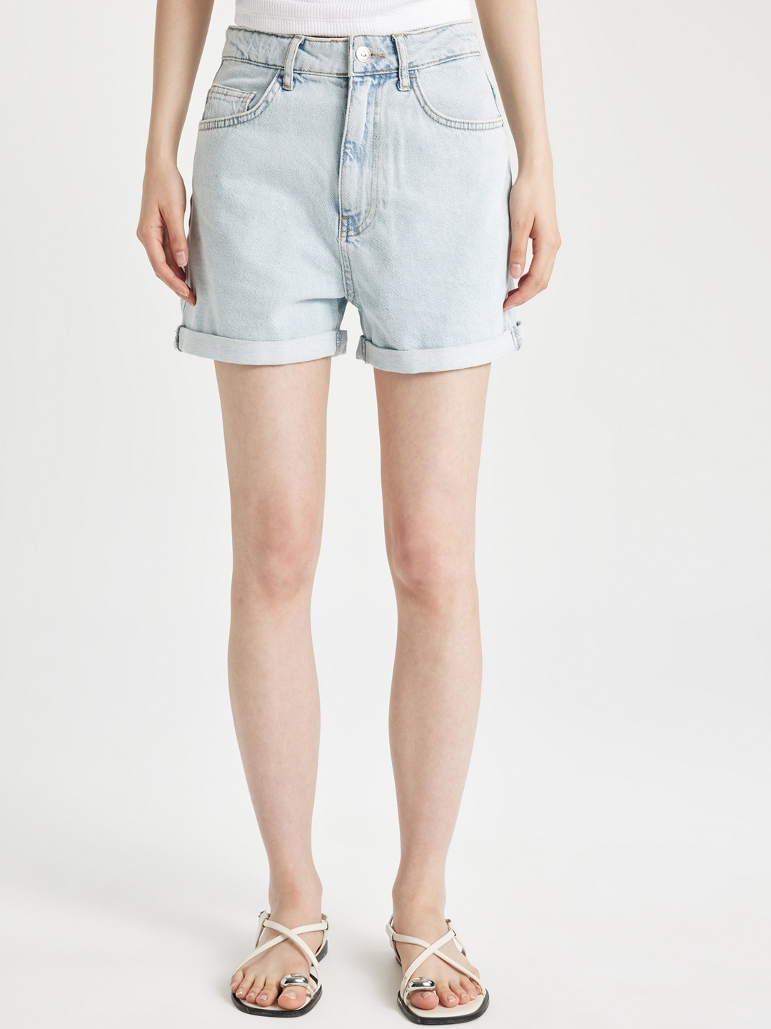 

DeFacto Women Mid-Rise Pure Cotton Denim Shorts, Blue