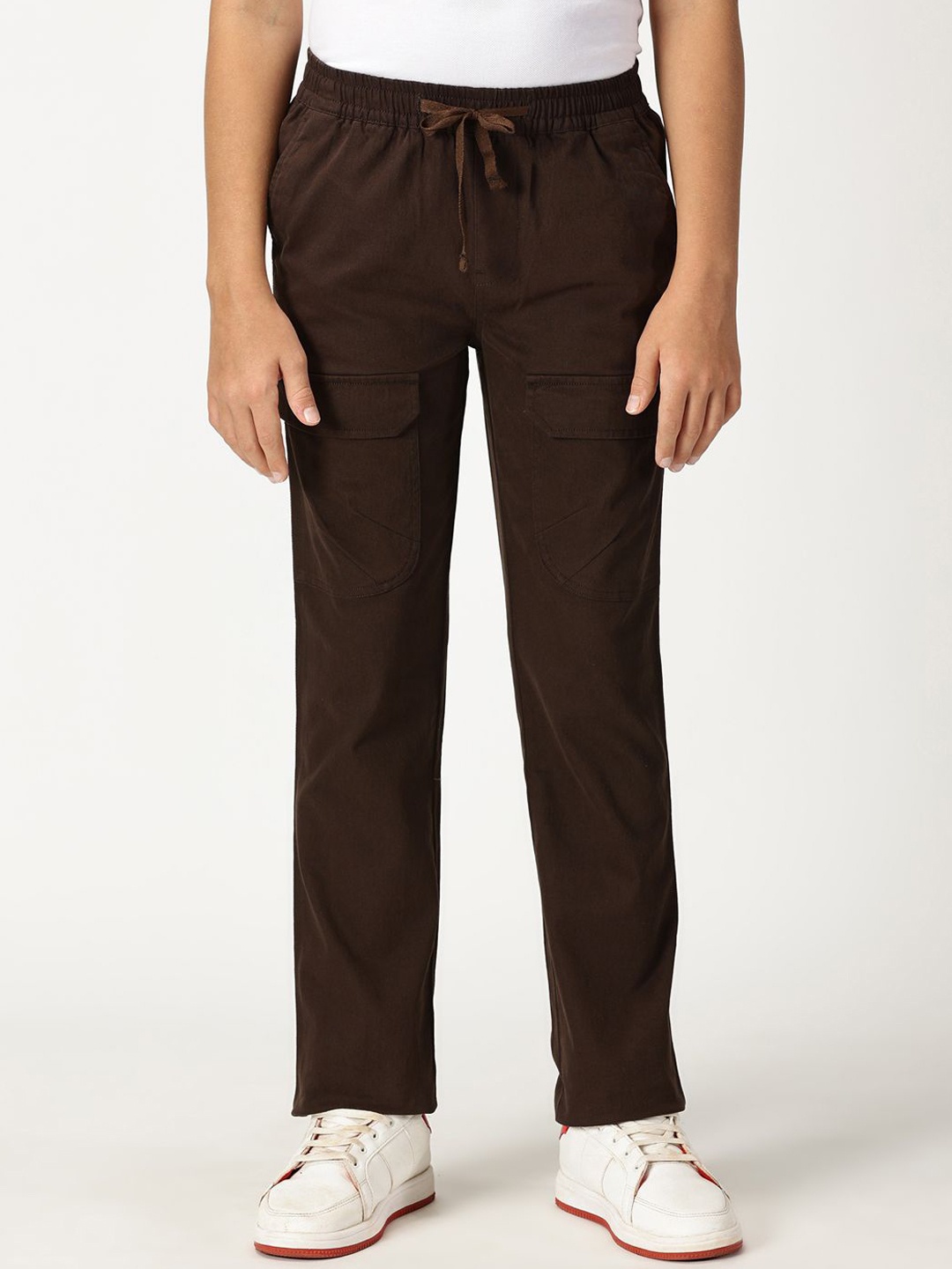 

Nautica Boys Classic Slim Fit Mid Rise Cotton Regular Trousers, Coffee brown