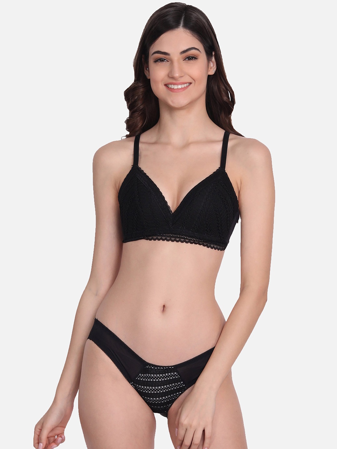 

DEALSEVEN FASHION Lightly Padded Bra With Mid-Rise Briefs, Black