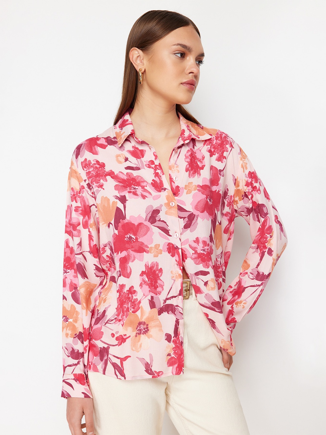 

Trendyol Floral Printed Spread Collar Long Sleeves Casual Shirt, Pink