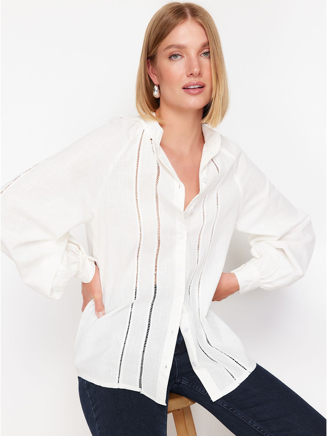 

Trendyol Mandarin Collar Raglan Sleeves Cotton Casual Shirt, White
