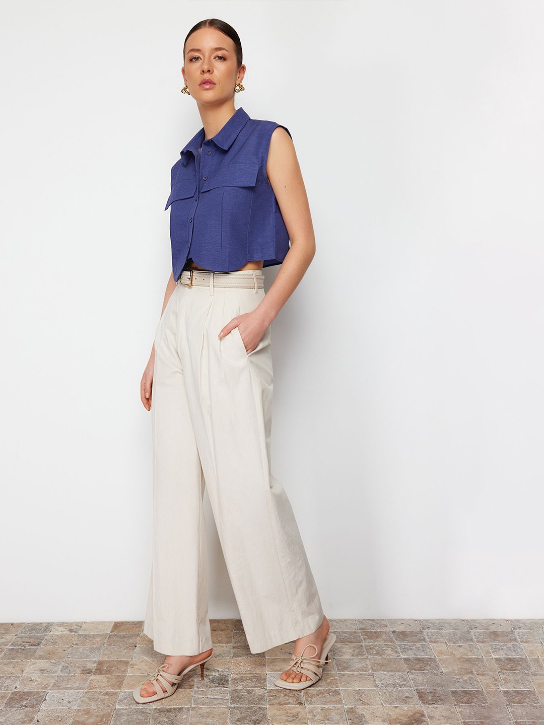 

Trendyol Spread Collar Opaque Cotton Crop Casual Shirt, Blue