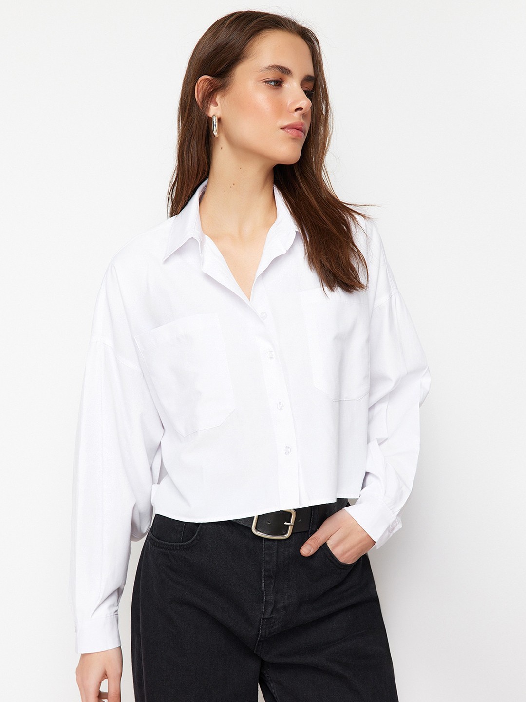 

Trendyol Spread Collar Long Sleeves Opaque Casual Shirt, White