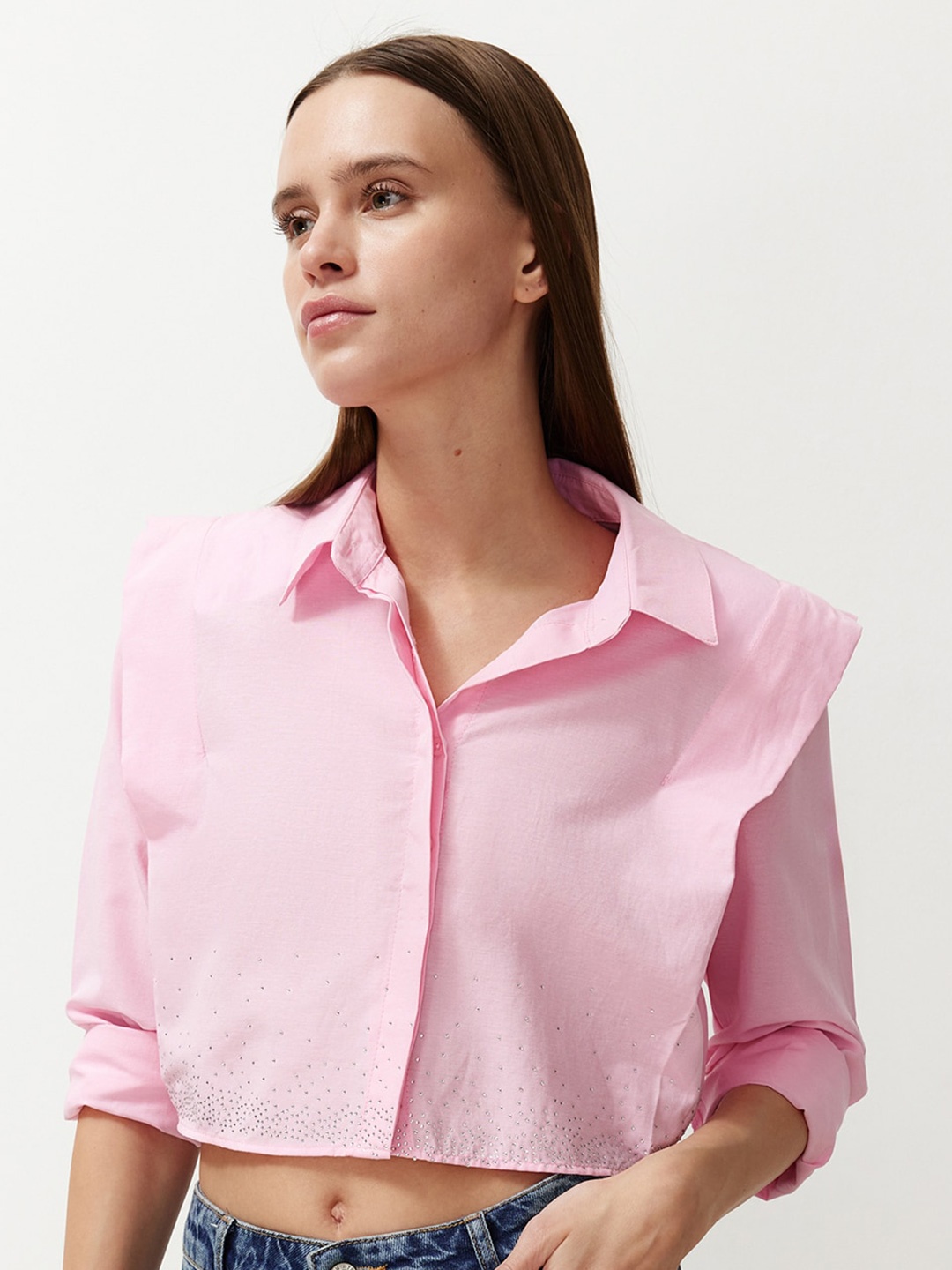 

Trendyol Spread Collar Embellished Crop Casual Shirt, Pink