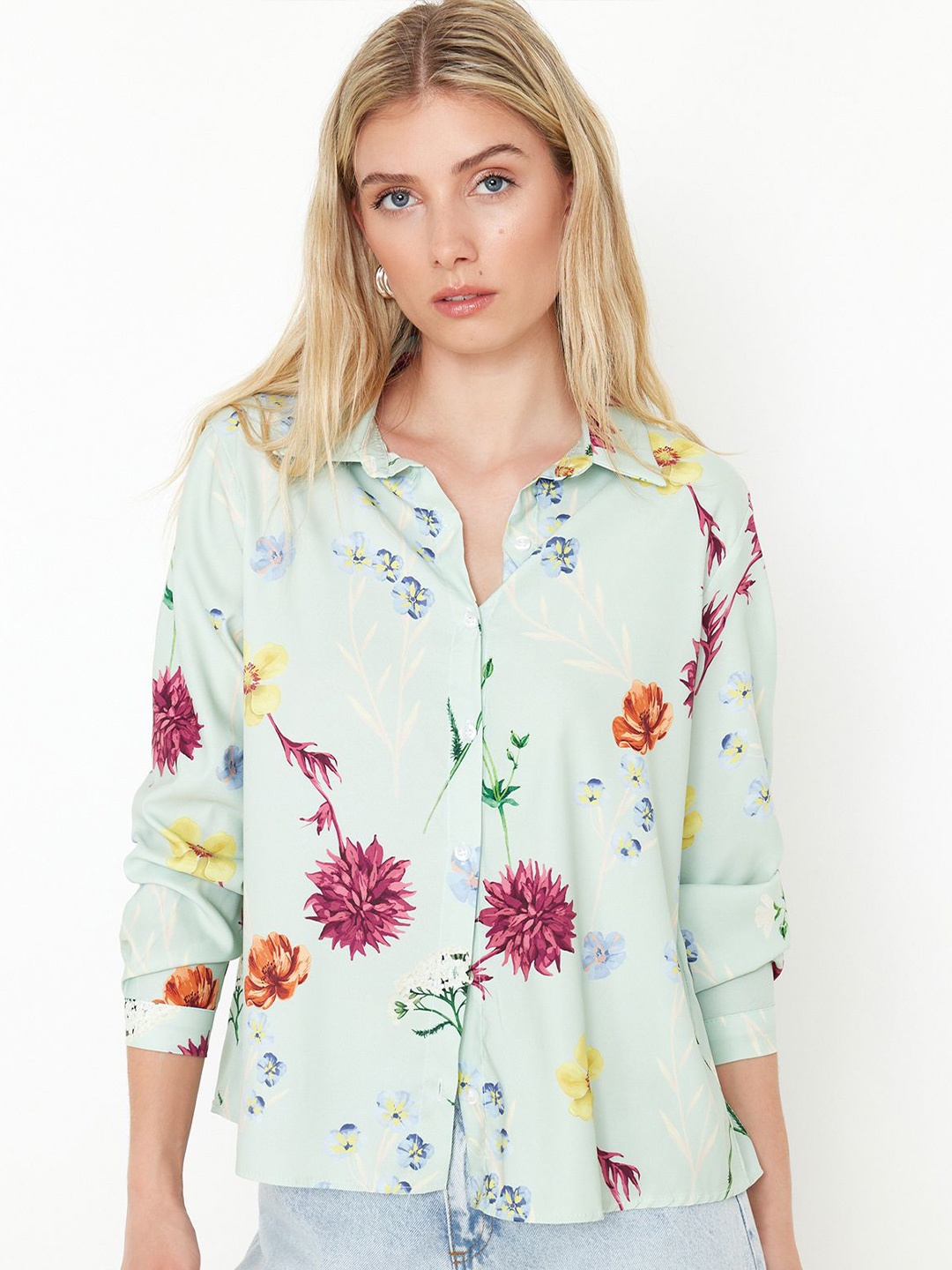 

Trendyol Floral Printed Opaque Casual Shirt, Green