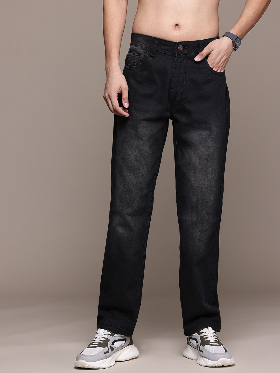 

Roadster Men Mid-Rise Regular Fit Light Fade Jeans, Black