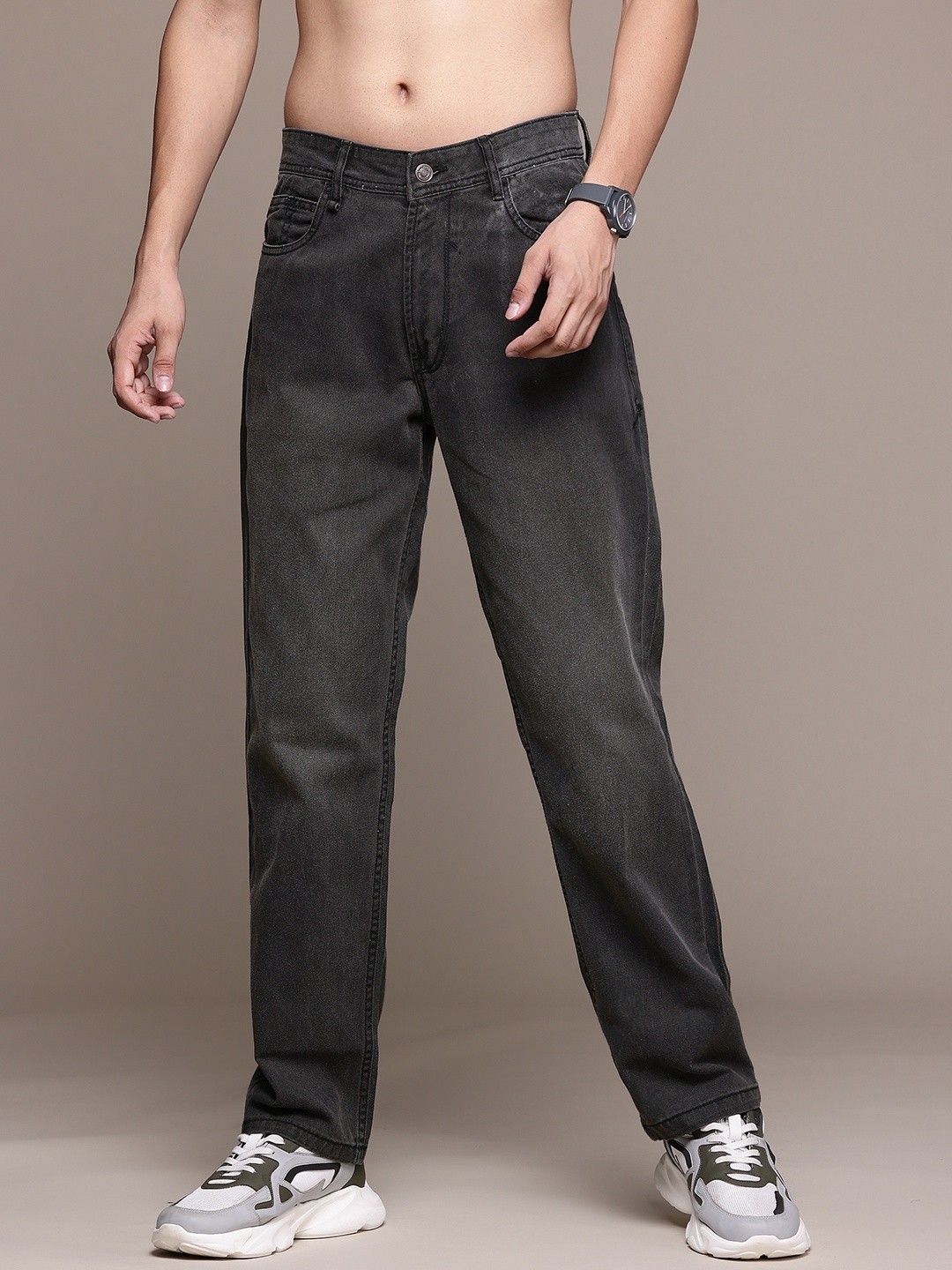 

Roadster Men Mid-Rise Regular Fit Non-Stretchable Light Fade Jeans, Black