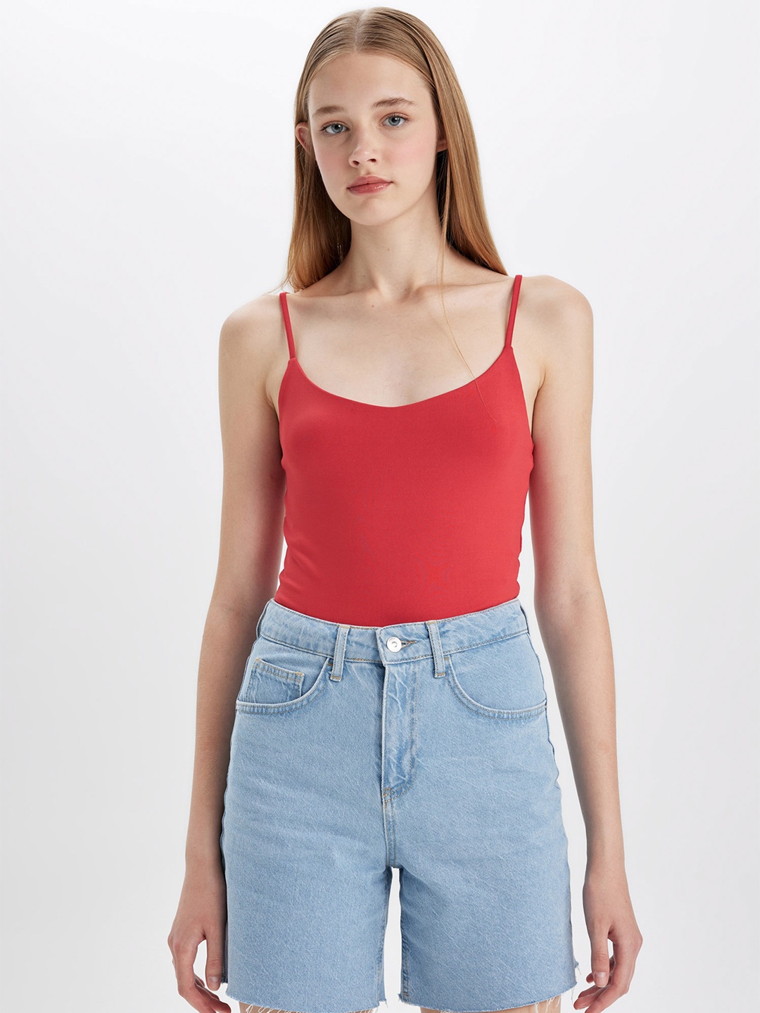 

DeFacto Shoulder Straps Fitted Top, Red