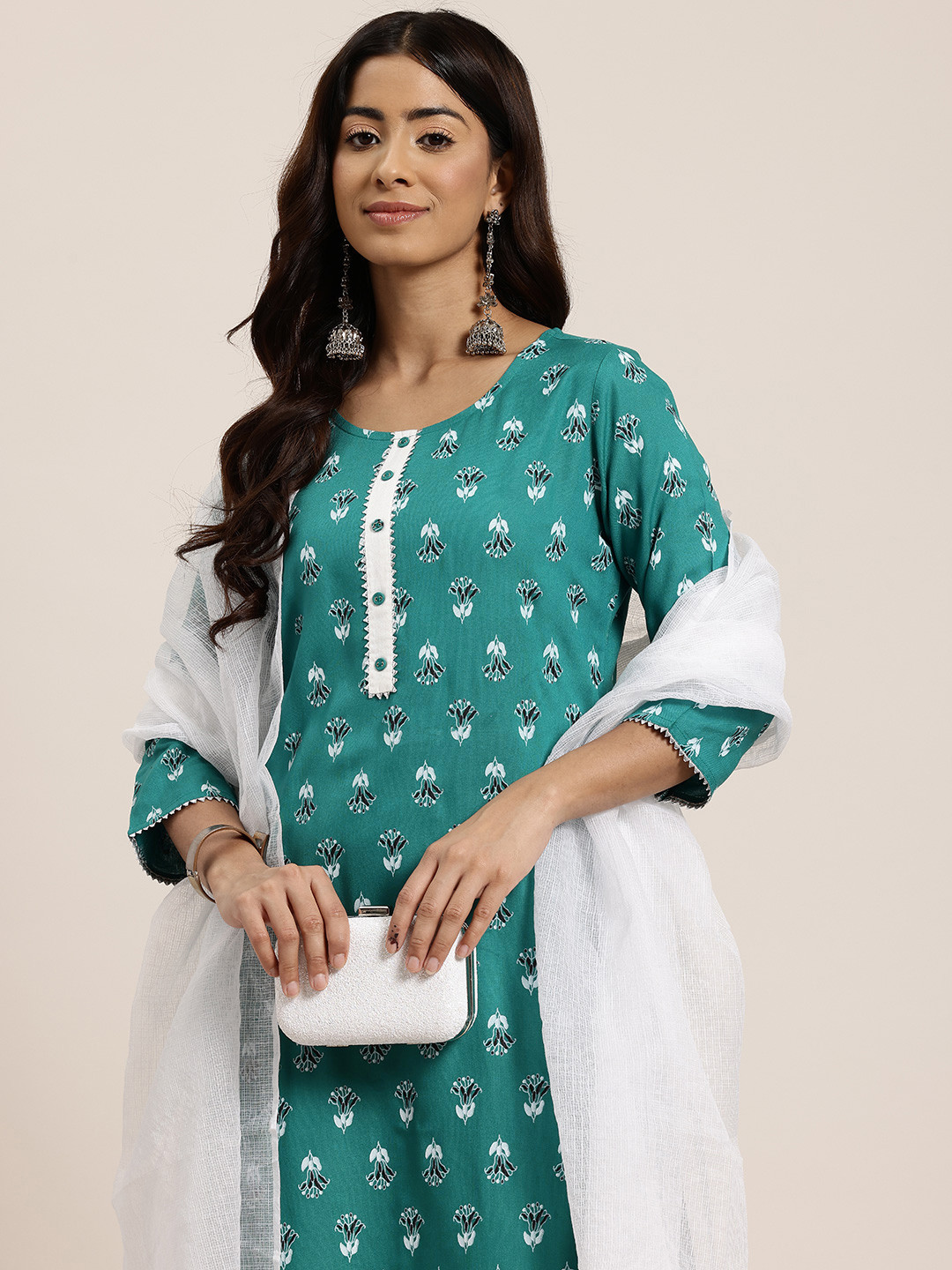 

HERE&NOW Women Ethnic Motifs Printed Regular Gotta Patti Kurta with Palazzos & With Dupatta, Green