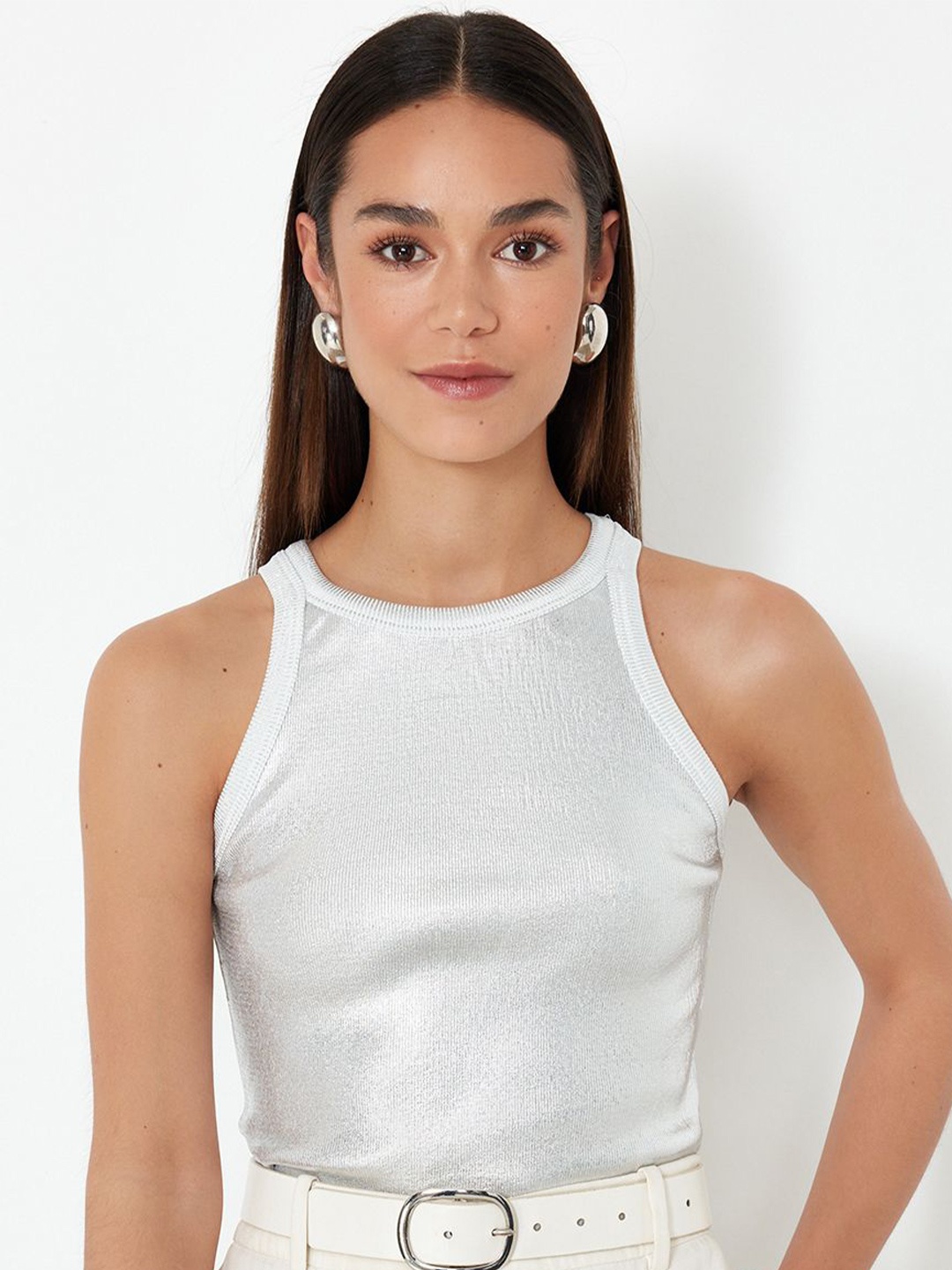 

Trendyol Sleeveless Round Neck Regular Top, Silver