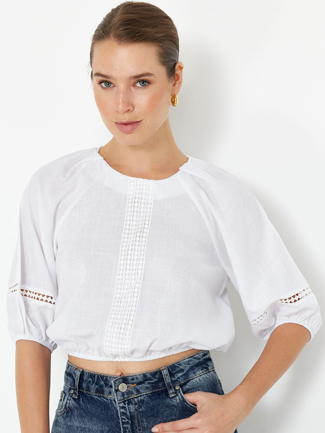 

Trendyol Round Neck Raglan Sleeves Pure Cotton Crop Top, White