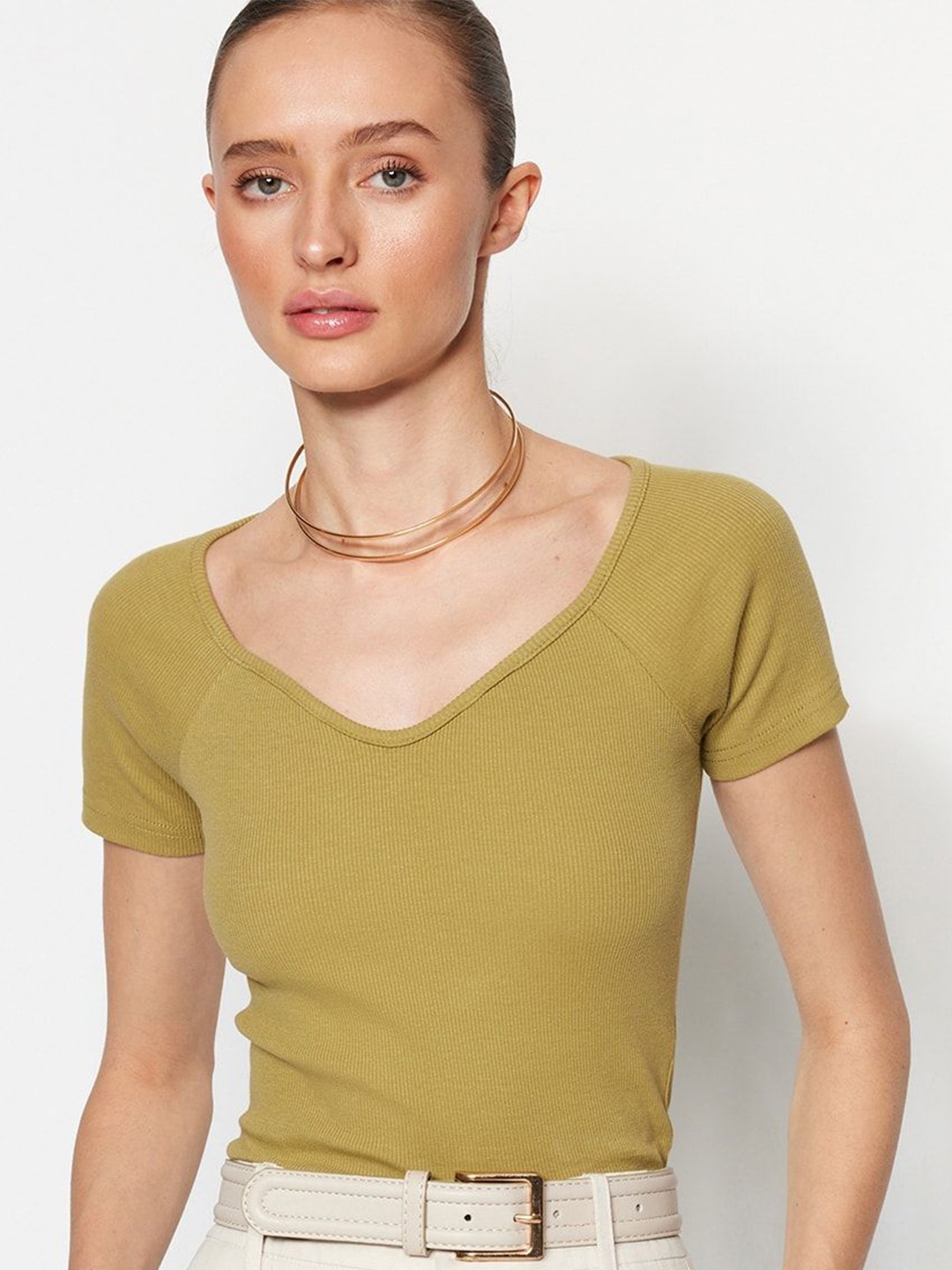 

Trendyol Ribbed V-Neck Fitted Top, Green