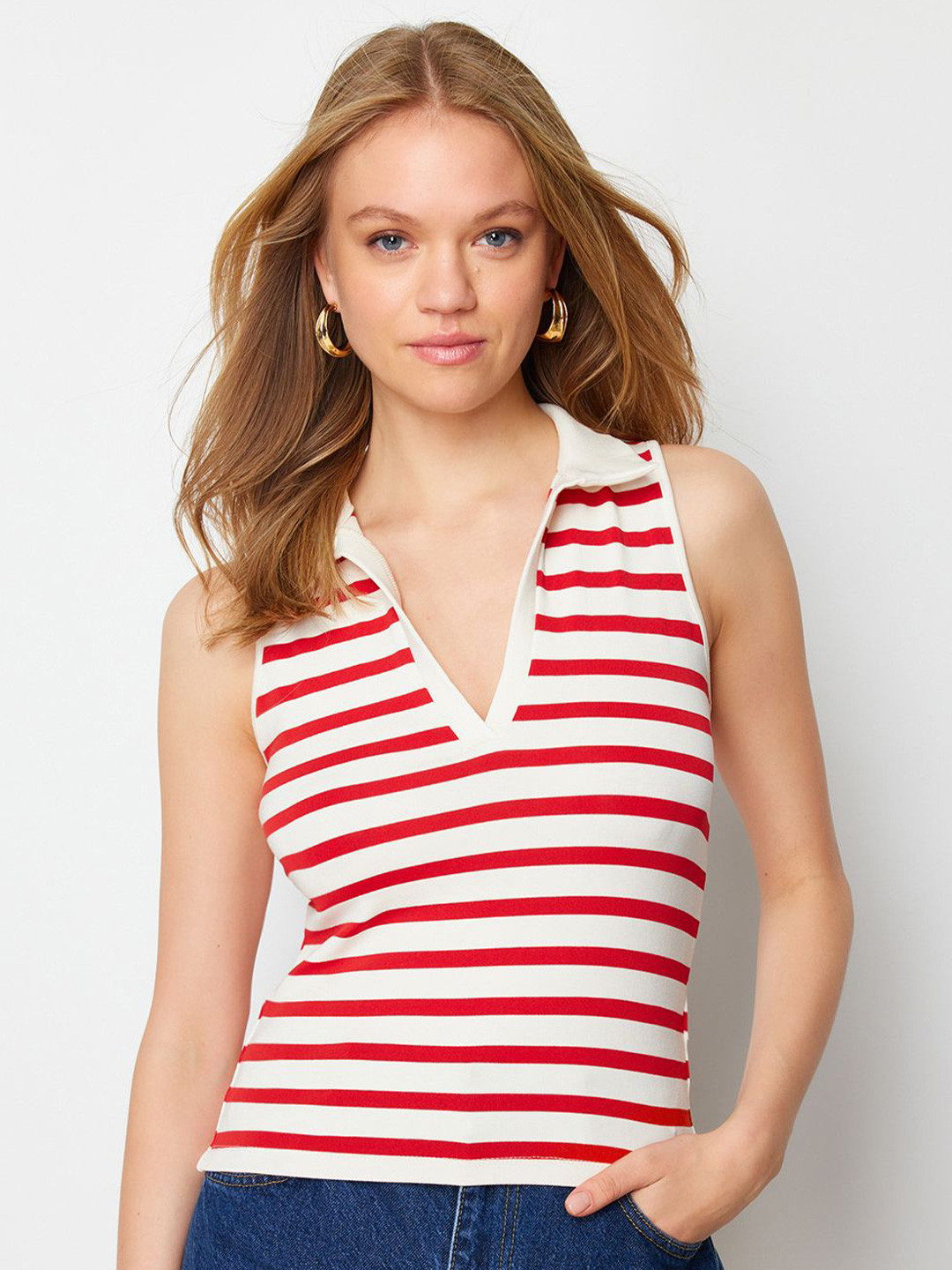 

Trendyol Striped Shirt Collar Sleeveless Regular Top, Red