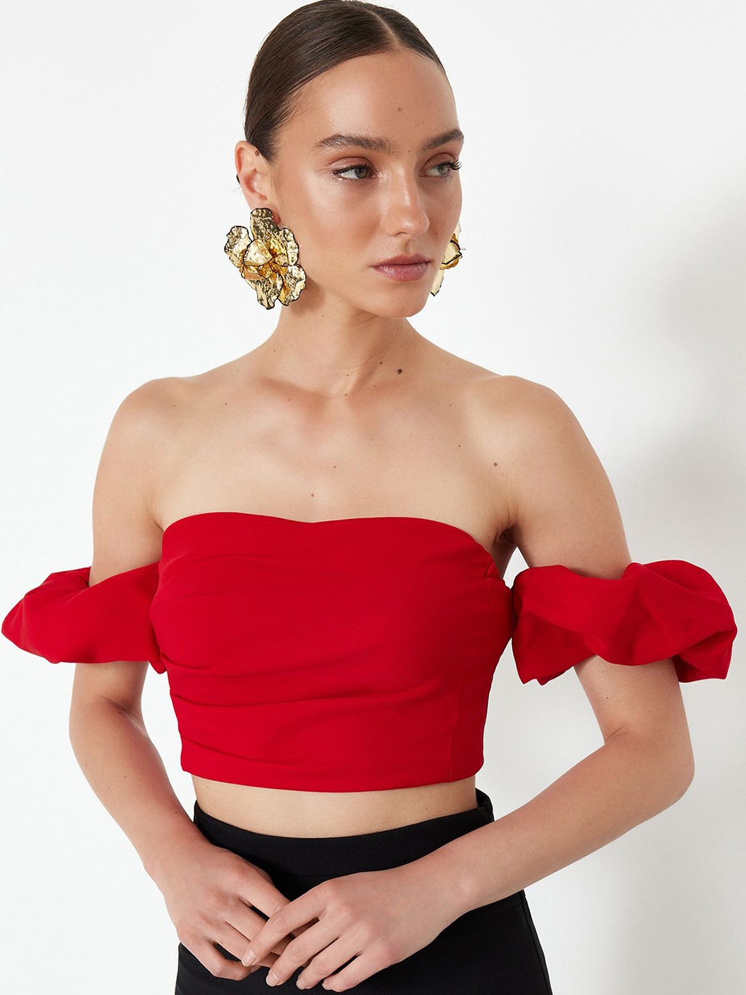 

Trendyol Off-Shoulder Tube Crop Top, Red