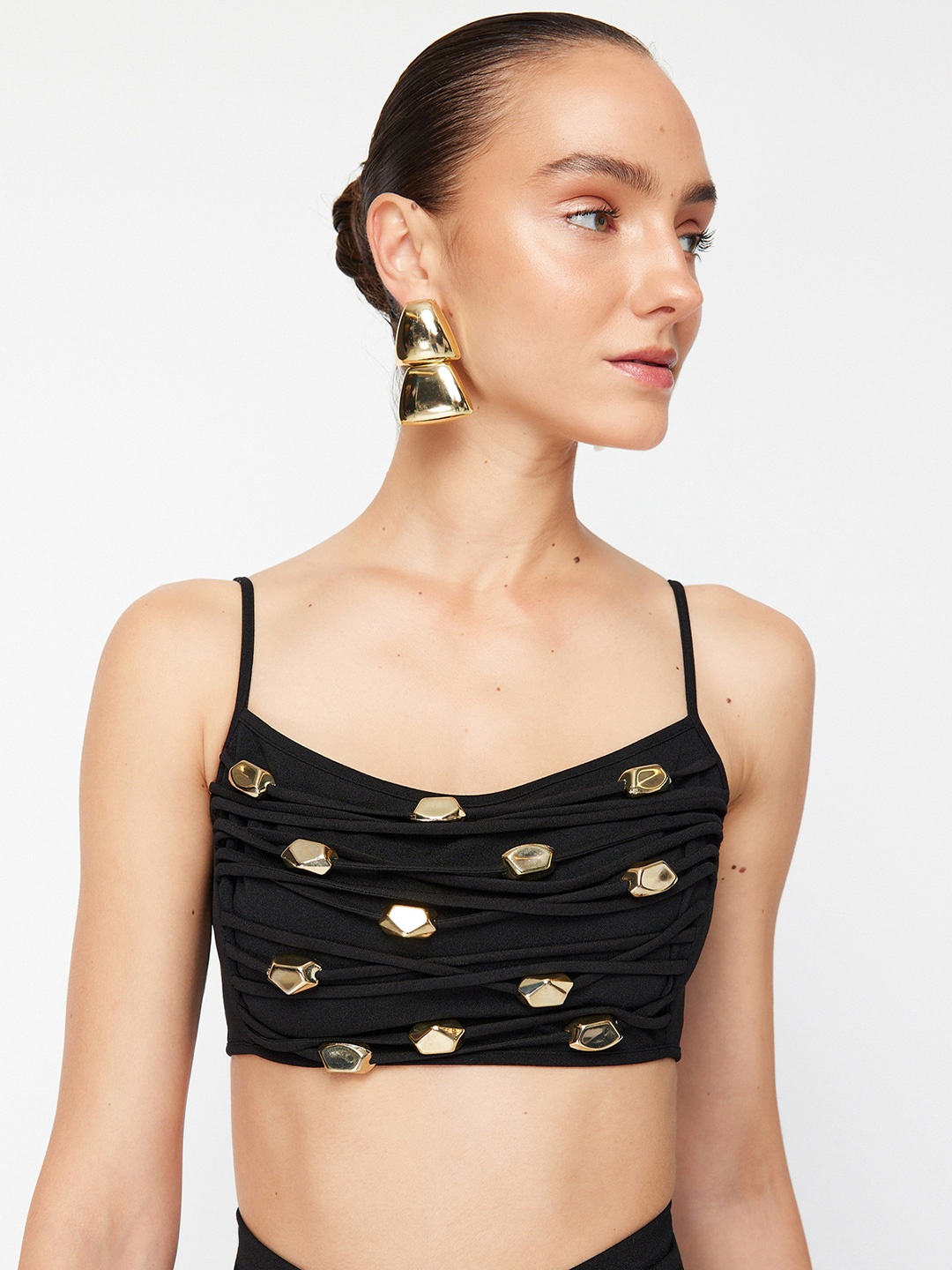 

Trendyol Embellished Shoulder Straps Bralette Crop Top, Black