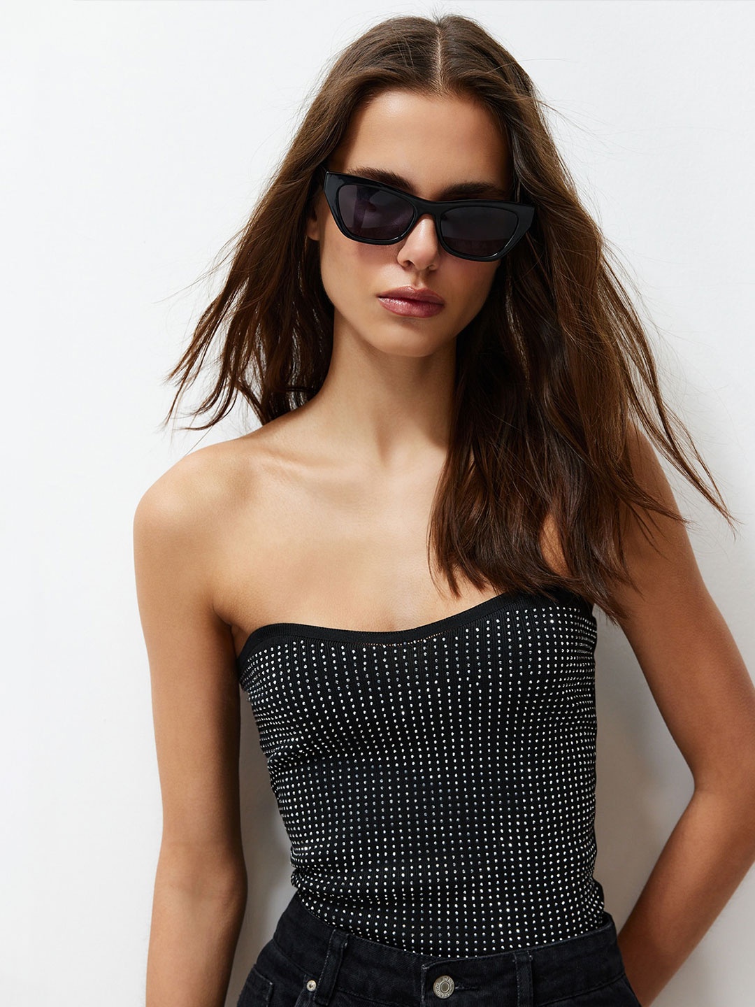 

Trendyol Polka Dots Strapless Fitted Top, Na