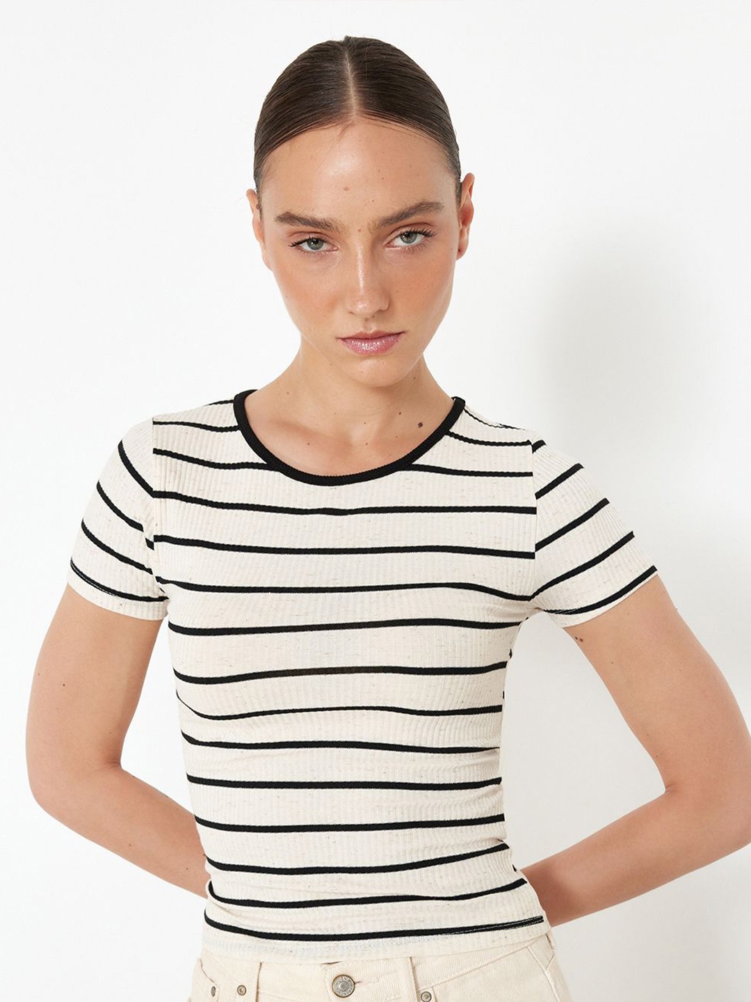 

Trendyol Striped Round Neck Cotton Top, White