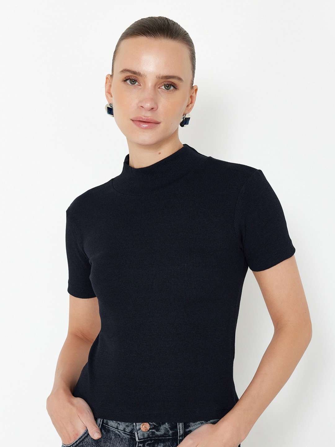 

Trendyol High Neck Short Sleeves Regular Cotton Top, Black