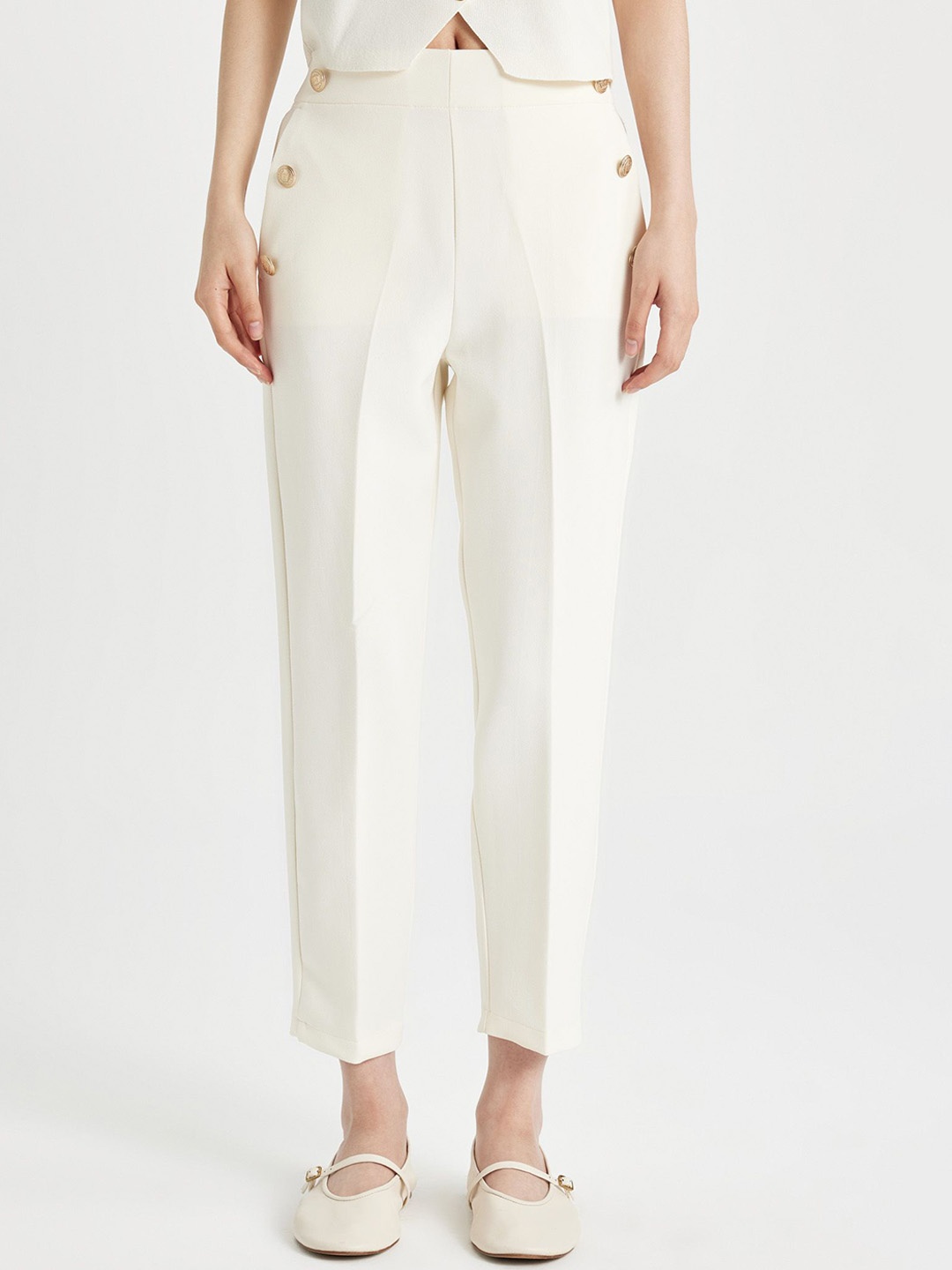 

DeFacto Women Trousers, Na