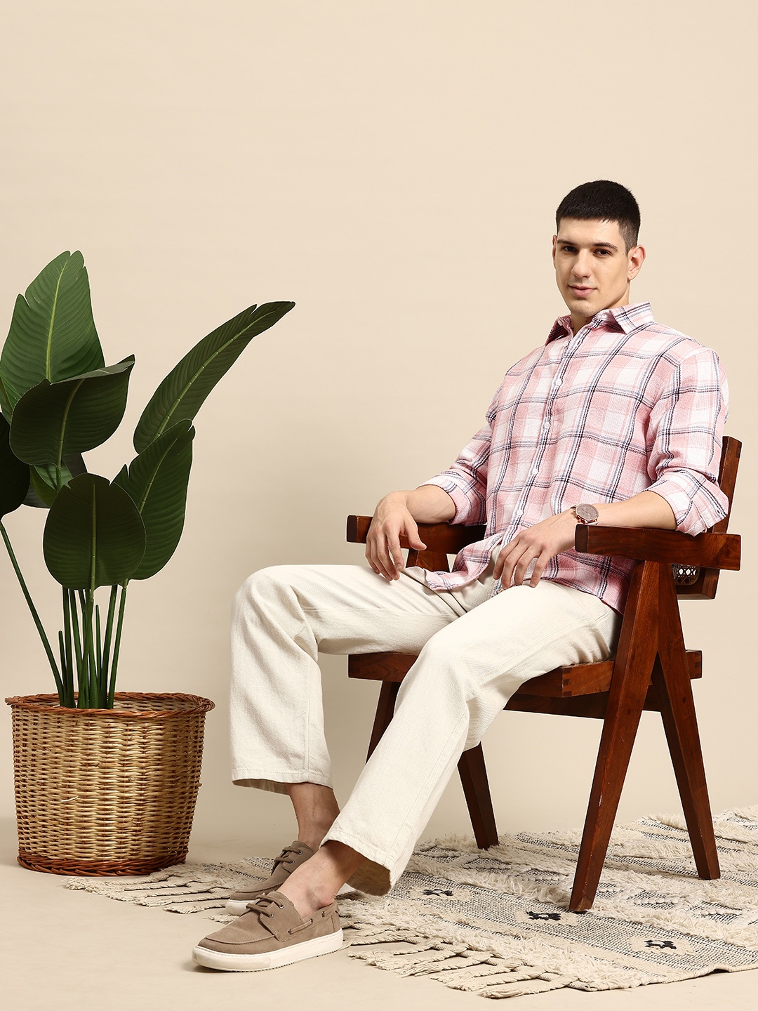 

Mast & Harbour Men Checked Casual Shirt, Pink