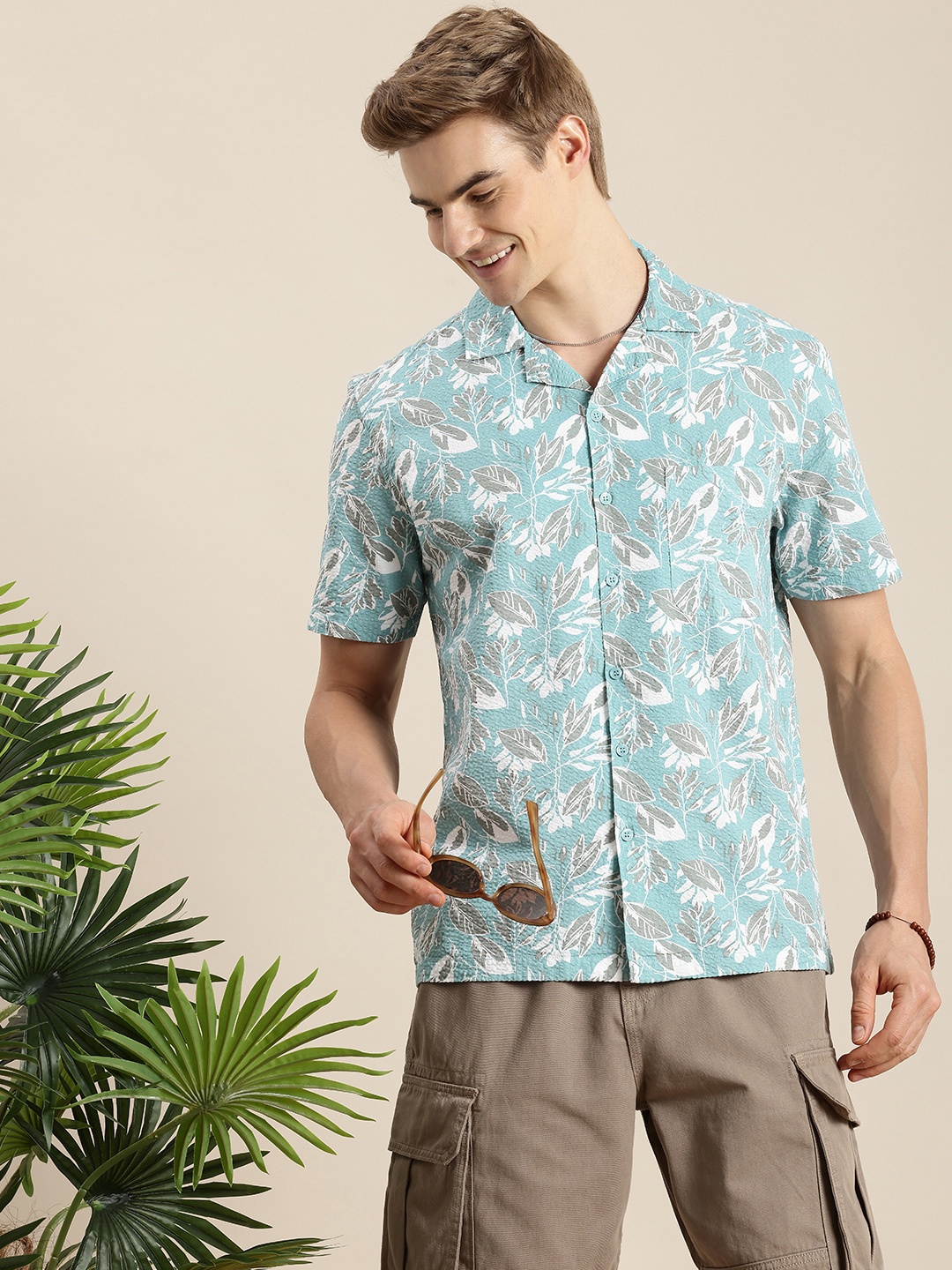 

Mast & Harbour Pure Cotton Seersucker Opaque Tropical Printed Casual Shirt, Blue