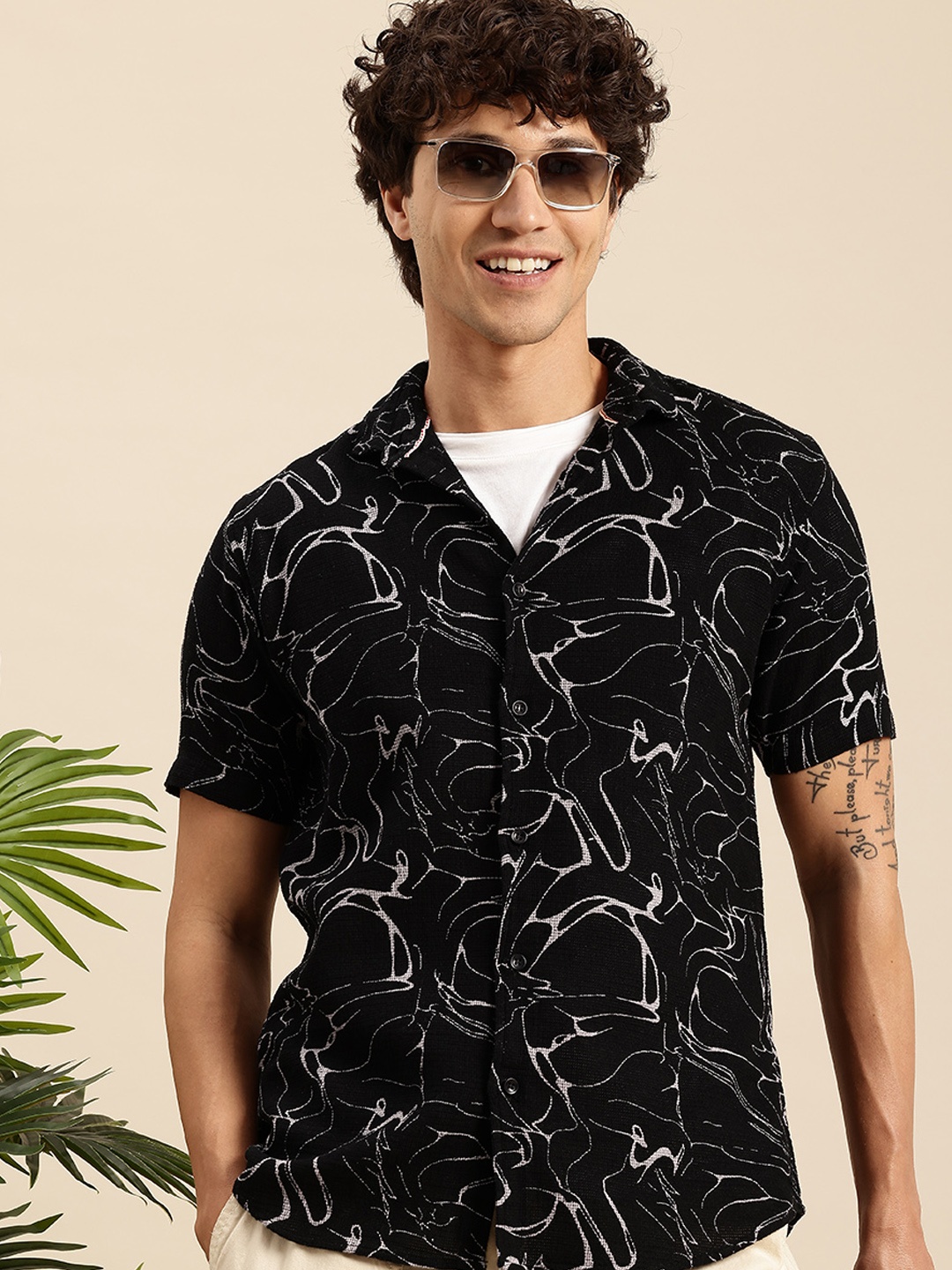 

Mast & Harbour Abstract Printed Pure Cotton Casual Shirt, Black