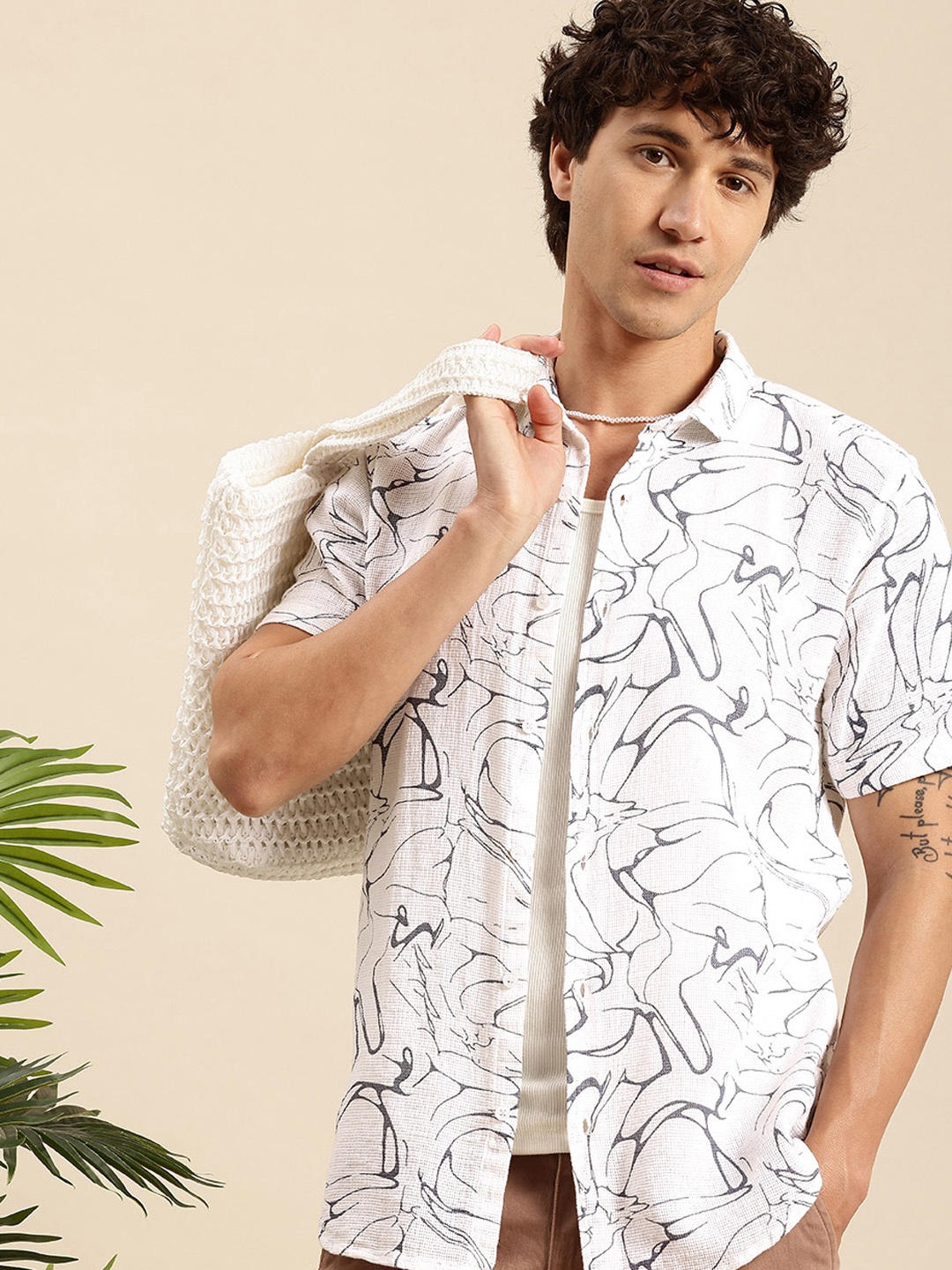 

Mast & Harbour Abstract Printed Pure Cotton Casual Shirt, White
