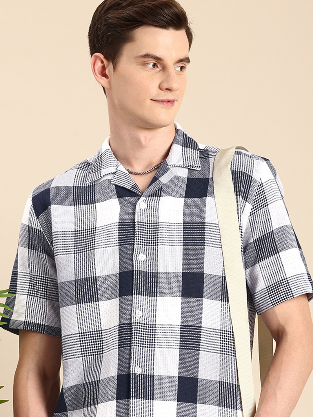 

Mast & Harbour Knitted Opaque Checked Pure Cotton Casual Shirt, Navy blue