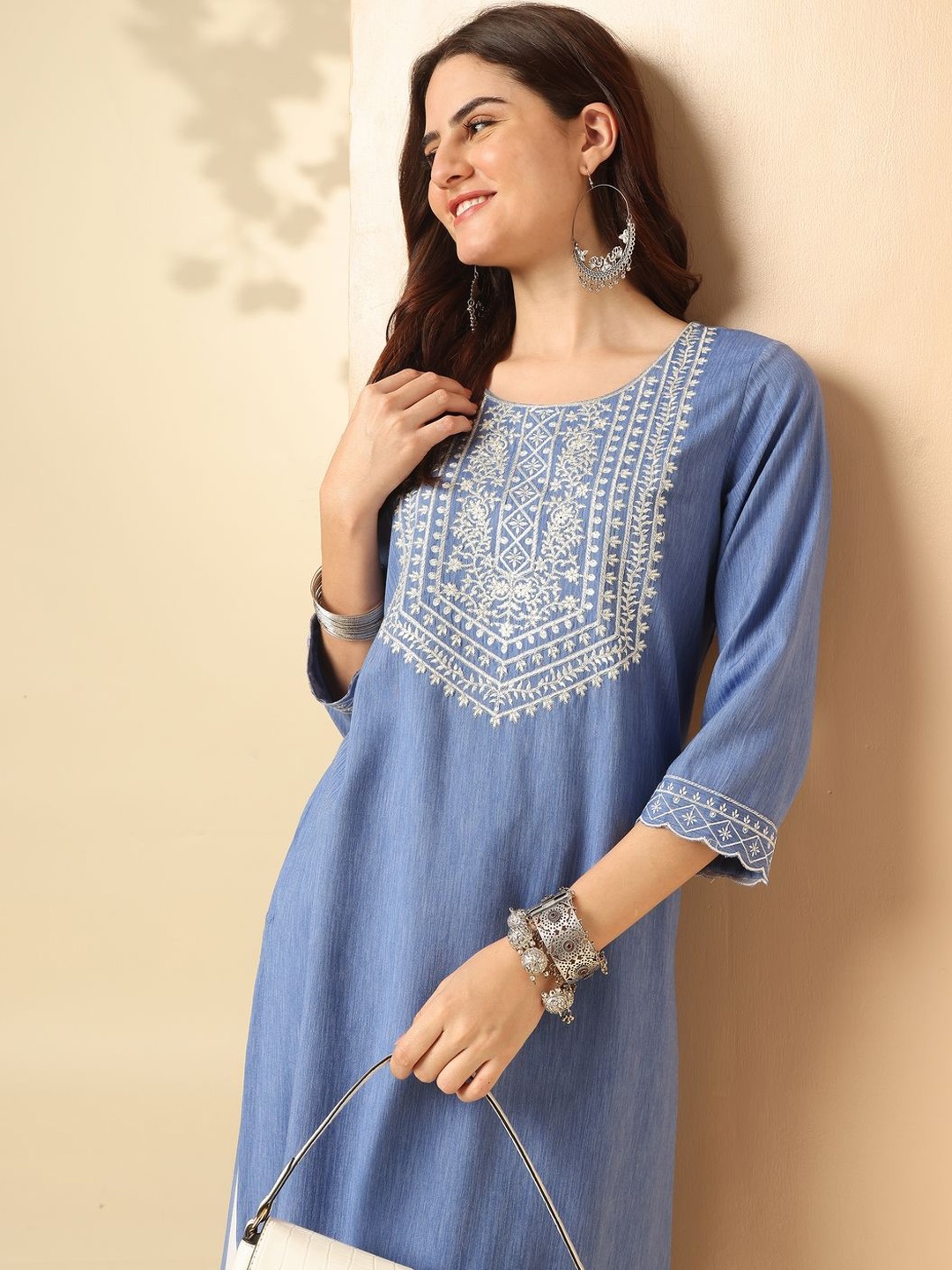 

Anouk Floral Yoke Design Thread Work Dobby A-Line Kurta, Blue