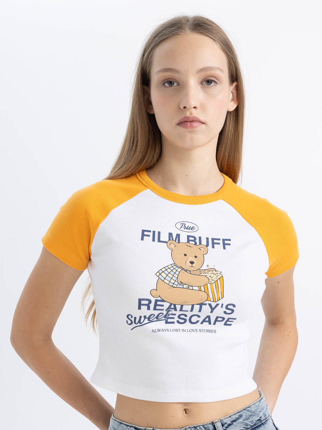 

DeFacto Women Typography Printed T-shirt, Na