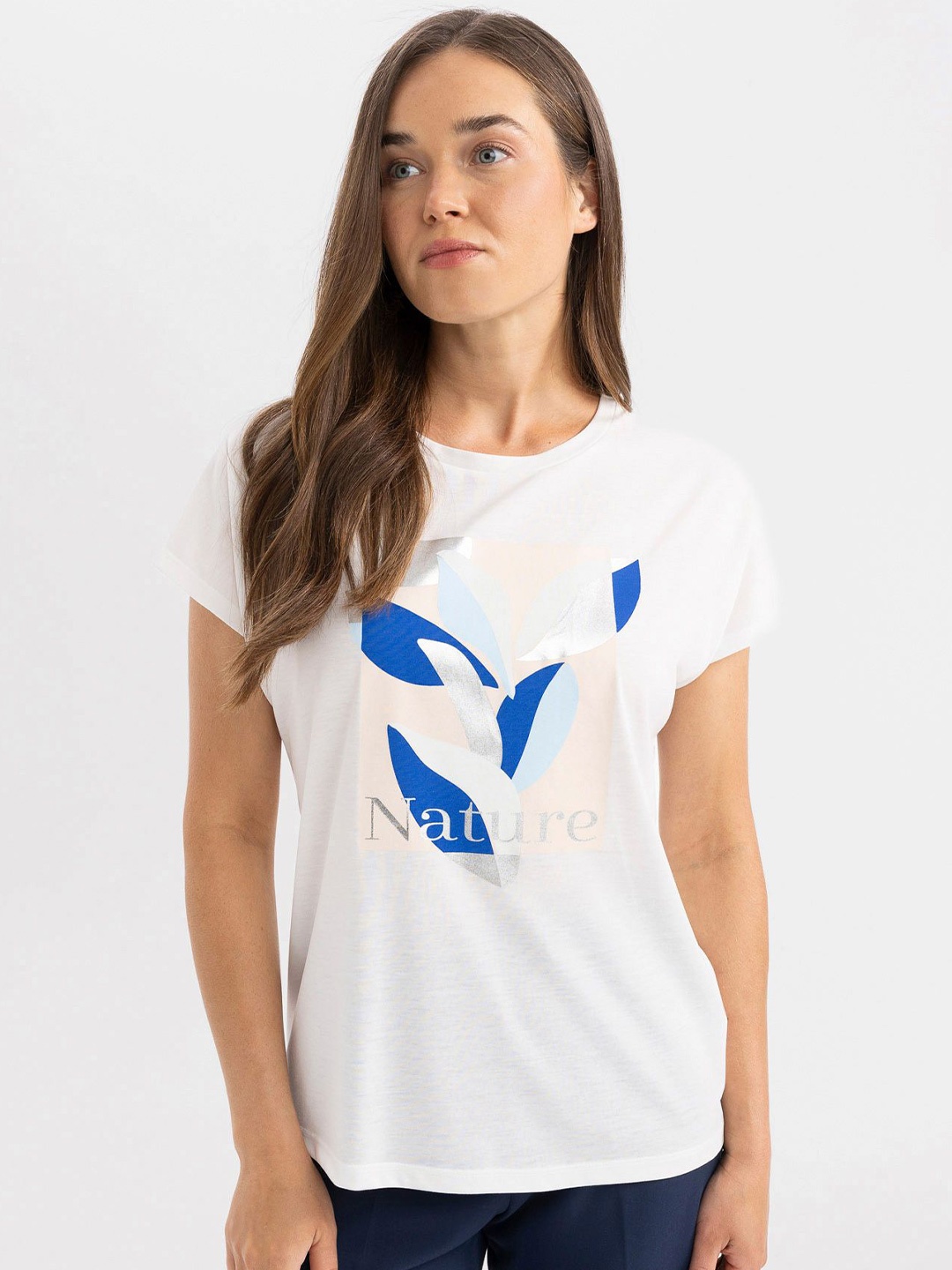 

DeFacto Women Printed T-shirt, Na