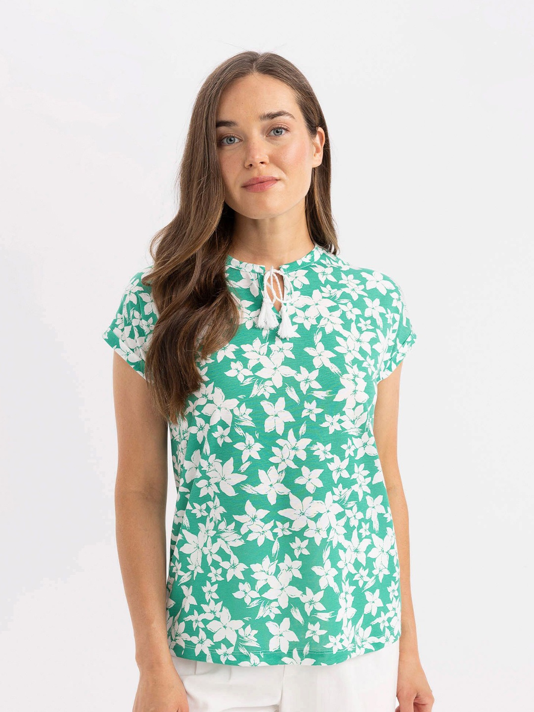 

DeFacto Floral Printed Tie-Up Neck Top, Green