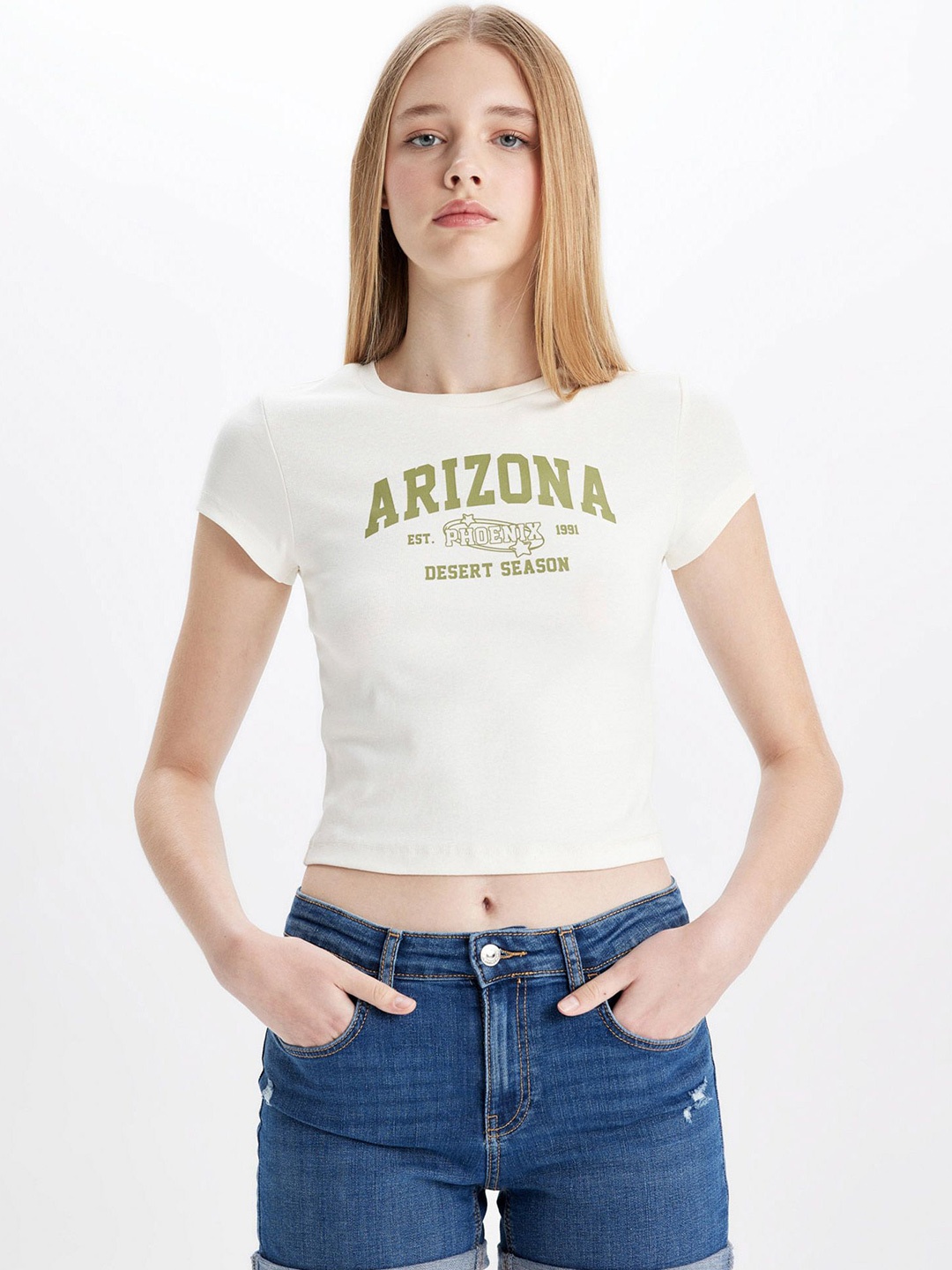 

DeFacto Women Typography Printed Extended Sleeves Applique T-shirt, Na