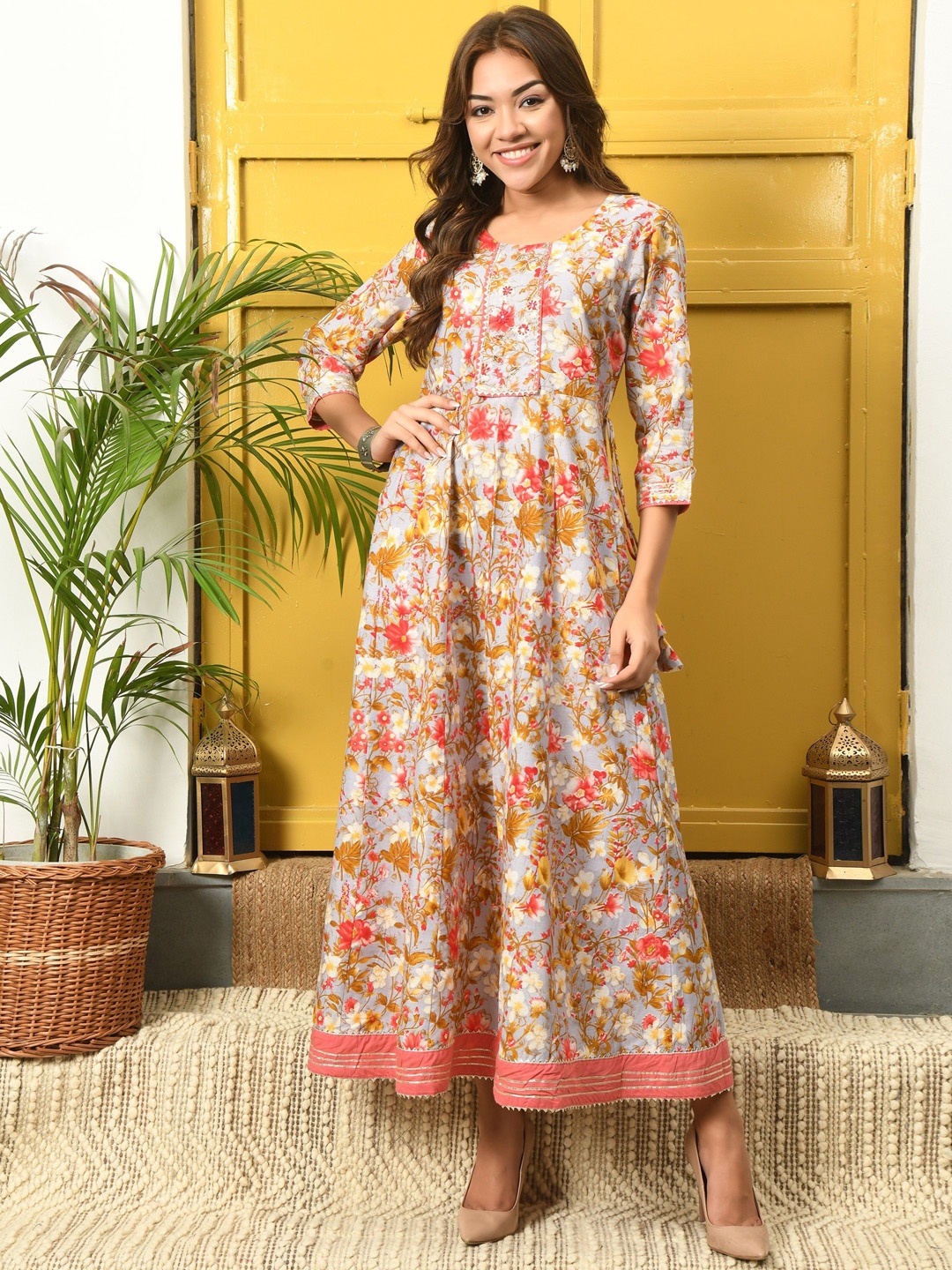 

KALINI Floral Printed Anarkali Kurta, Grey