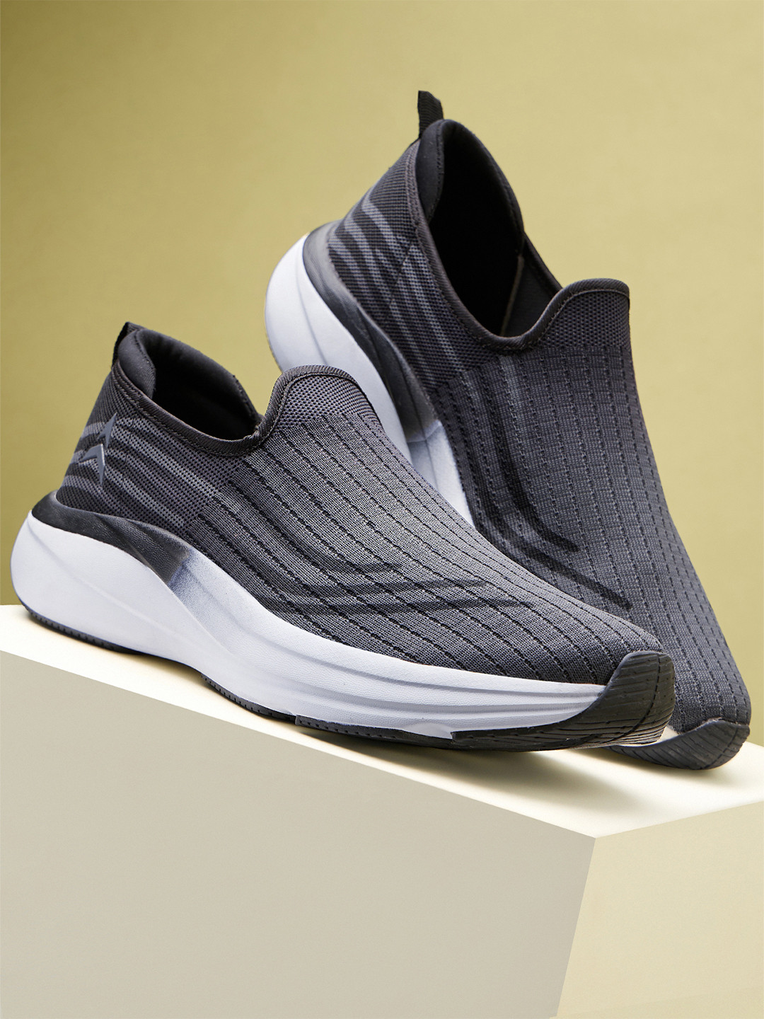 

Avant Men Lujo Walking Shoes, Grey