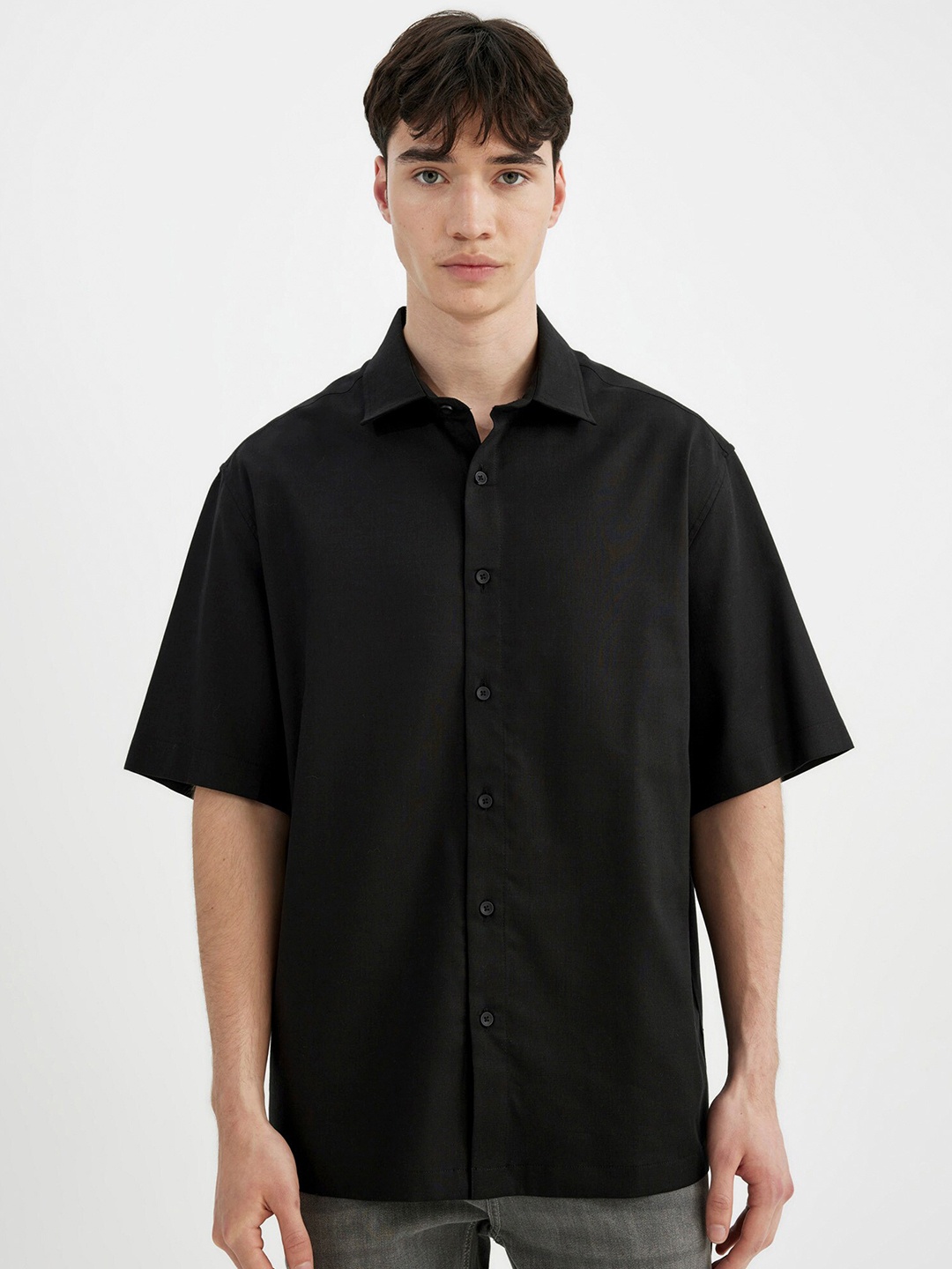

DeFacto Spread Collar Casual Shirt, Black