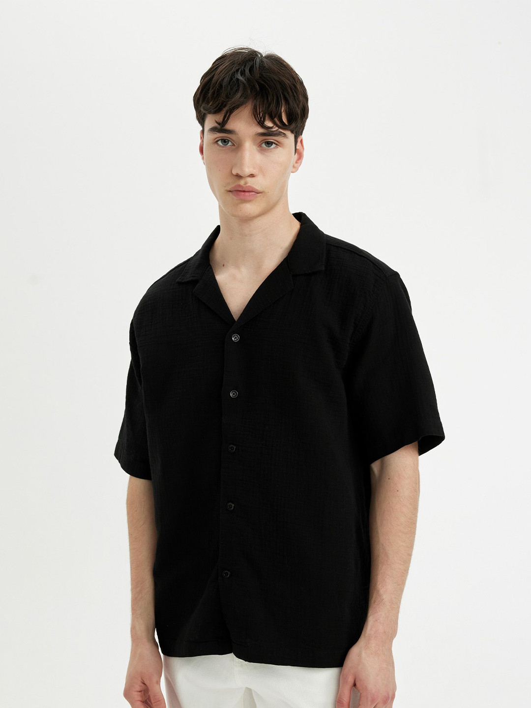 

DeFacto Cuban Collar Pure Cotton Casual Shirt, Black