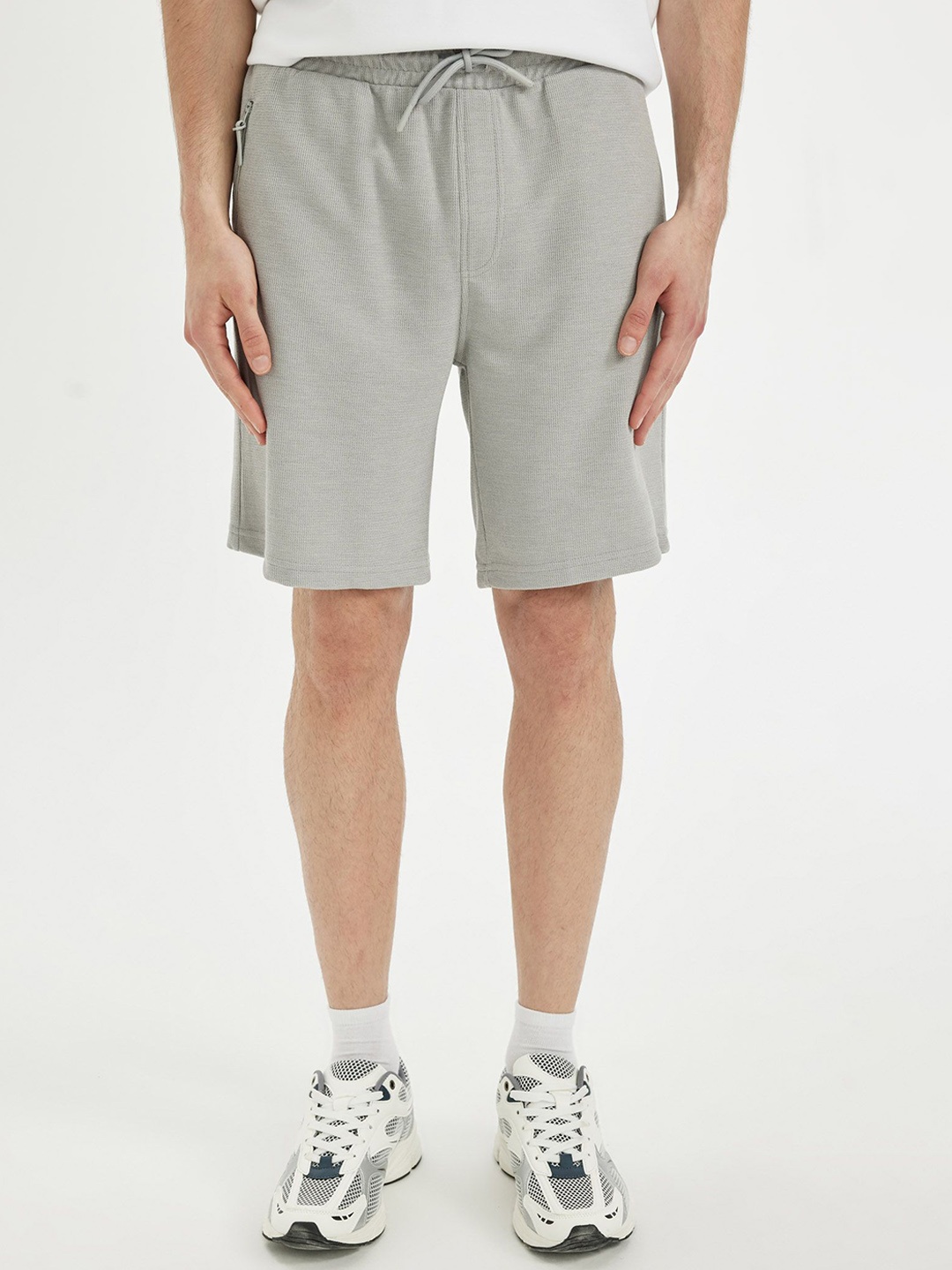 

DeFacto Men Sports Shorts, Na