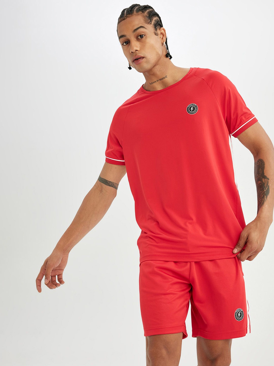 

DeFacto Men Mid-Rise Sports Shorts, Red