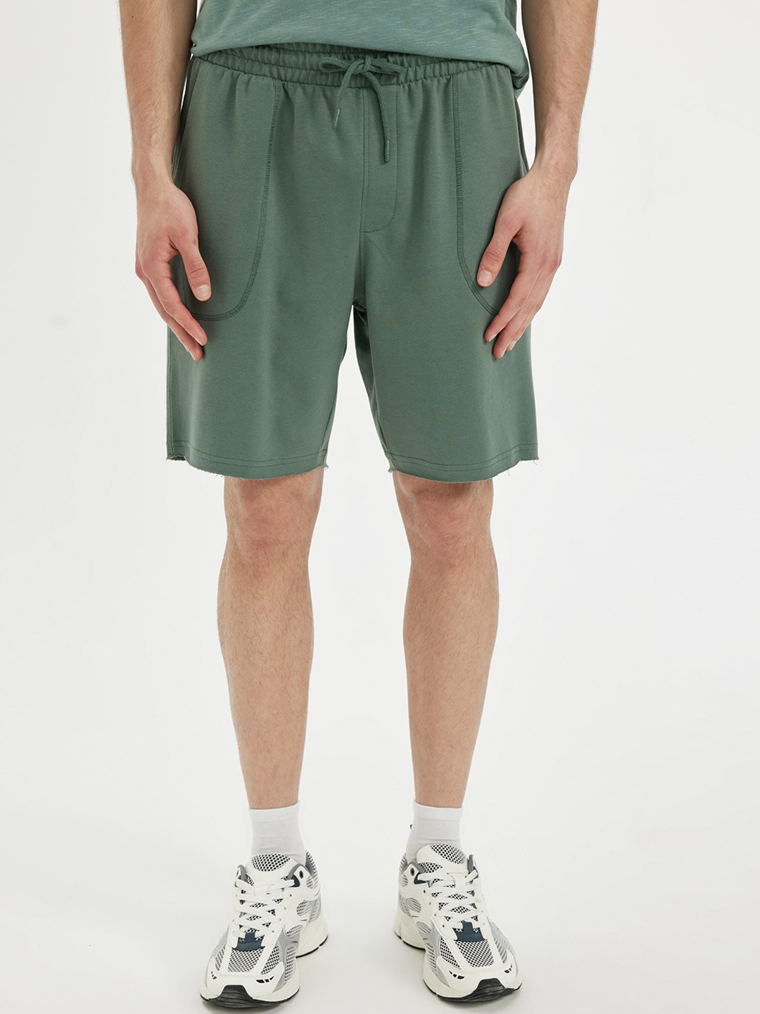 

DeFacto Men Sports Shorts, Na