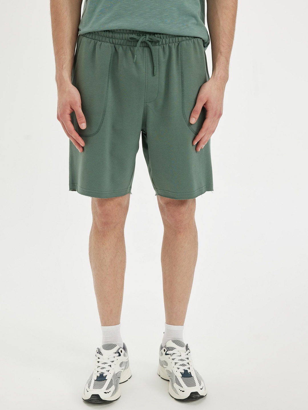 

DeFacto Men Sports Shorts, Na