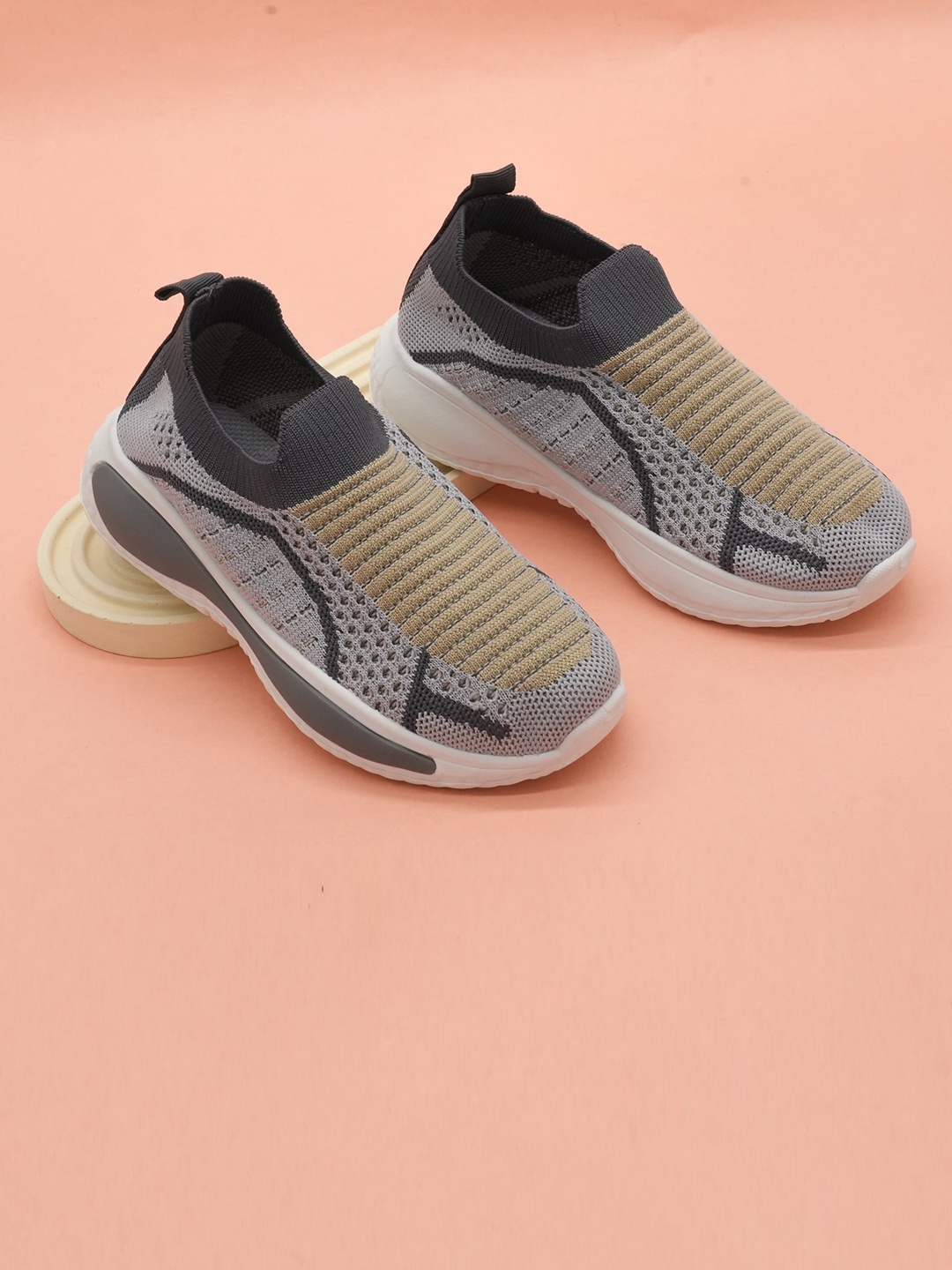 

BAESD Unisex Kids Woven Design Slip-On Sneakers, Grey