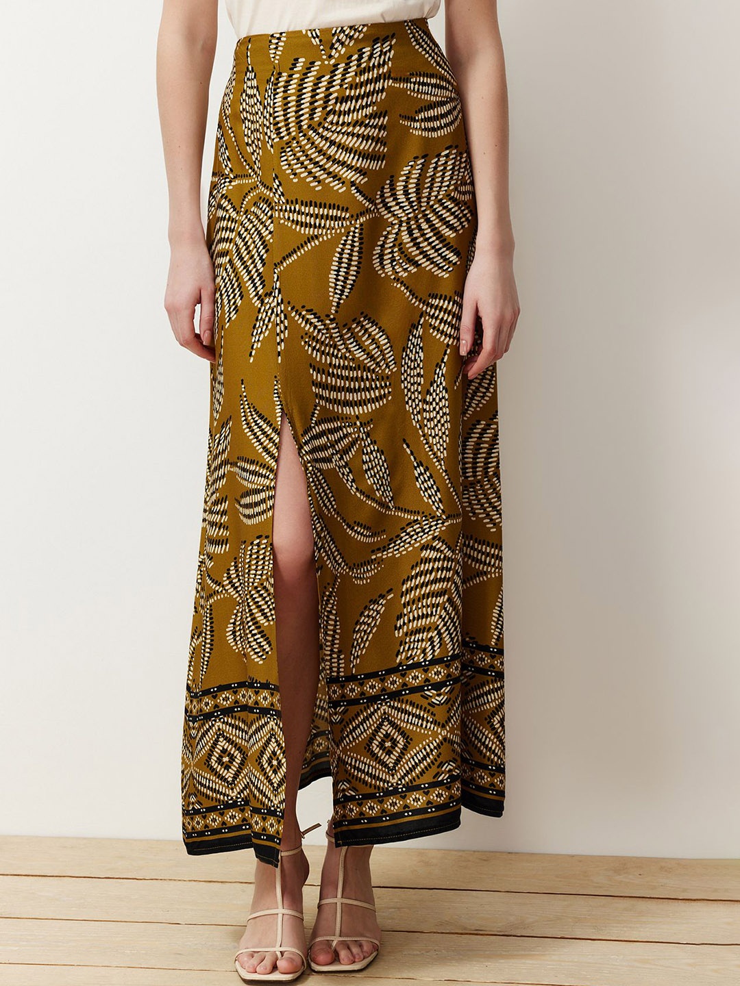 

Trendyol Floral Printed A-Line Maxi Skirt, Brown