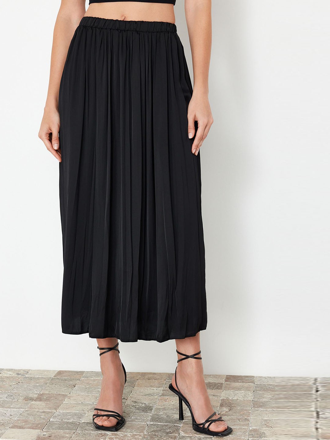 

Trendyol Pleated A-Line Midi Skirts, Black