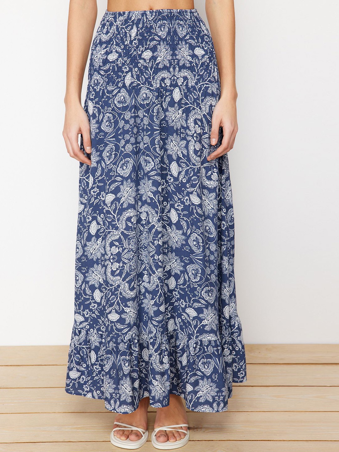 

Trendyol Floral Printed Flared Maxi Skirts, Blue