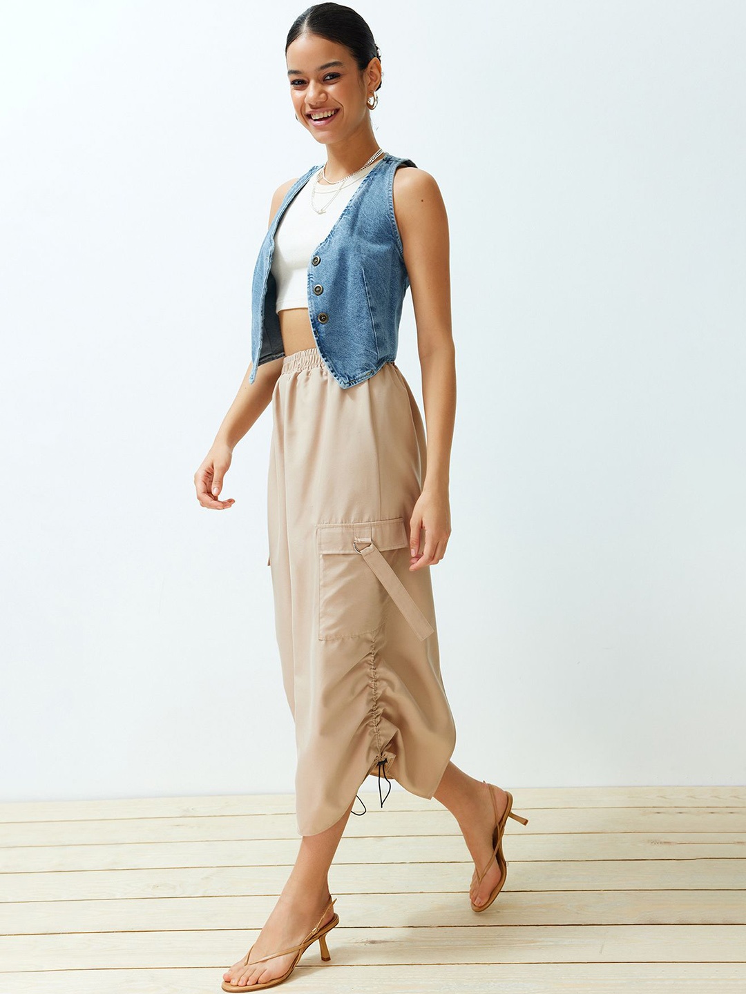 

Trendyol Straight Midi Skirts, Beige