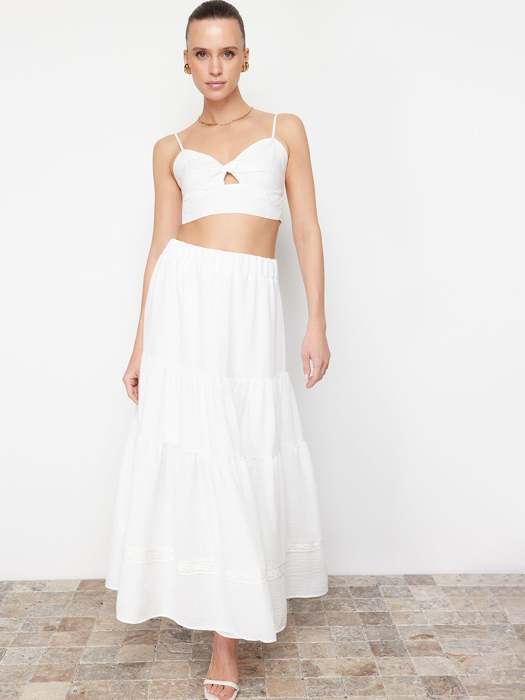 

Trendyol Flared Maxi Skirts, White