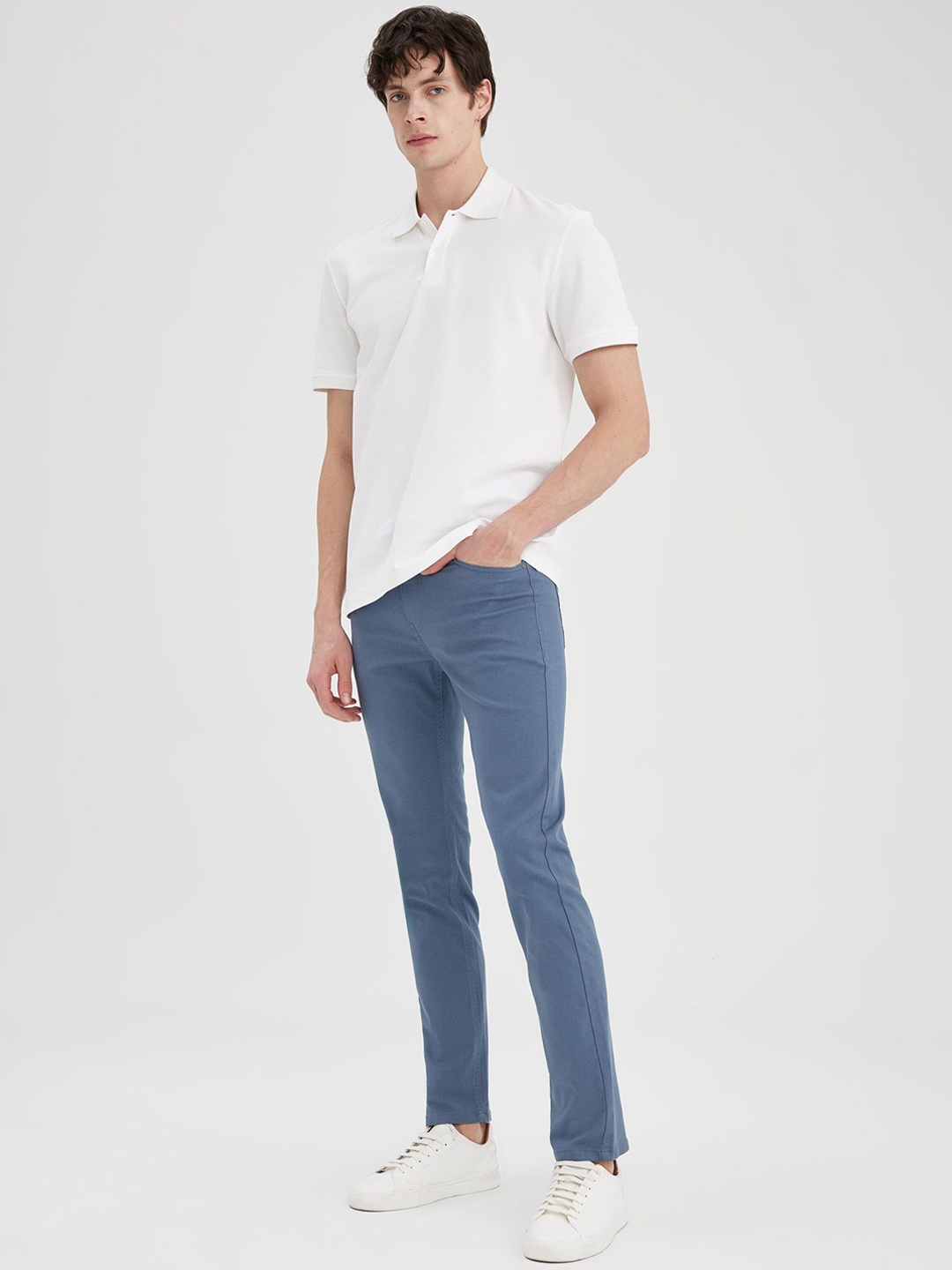 

DeFacto Men Trousers, Na