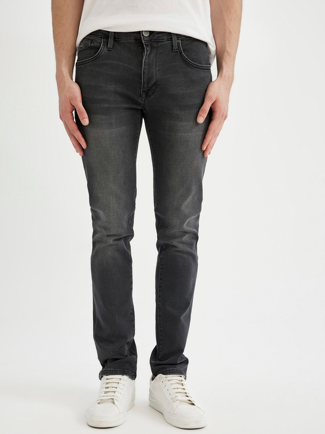 

DeFacto Men Trousers, Na